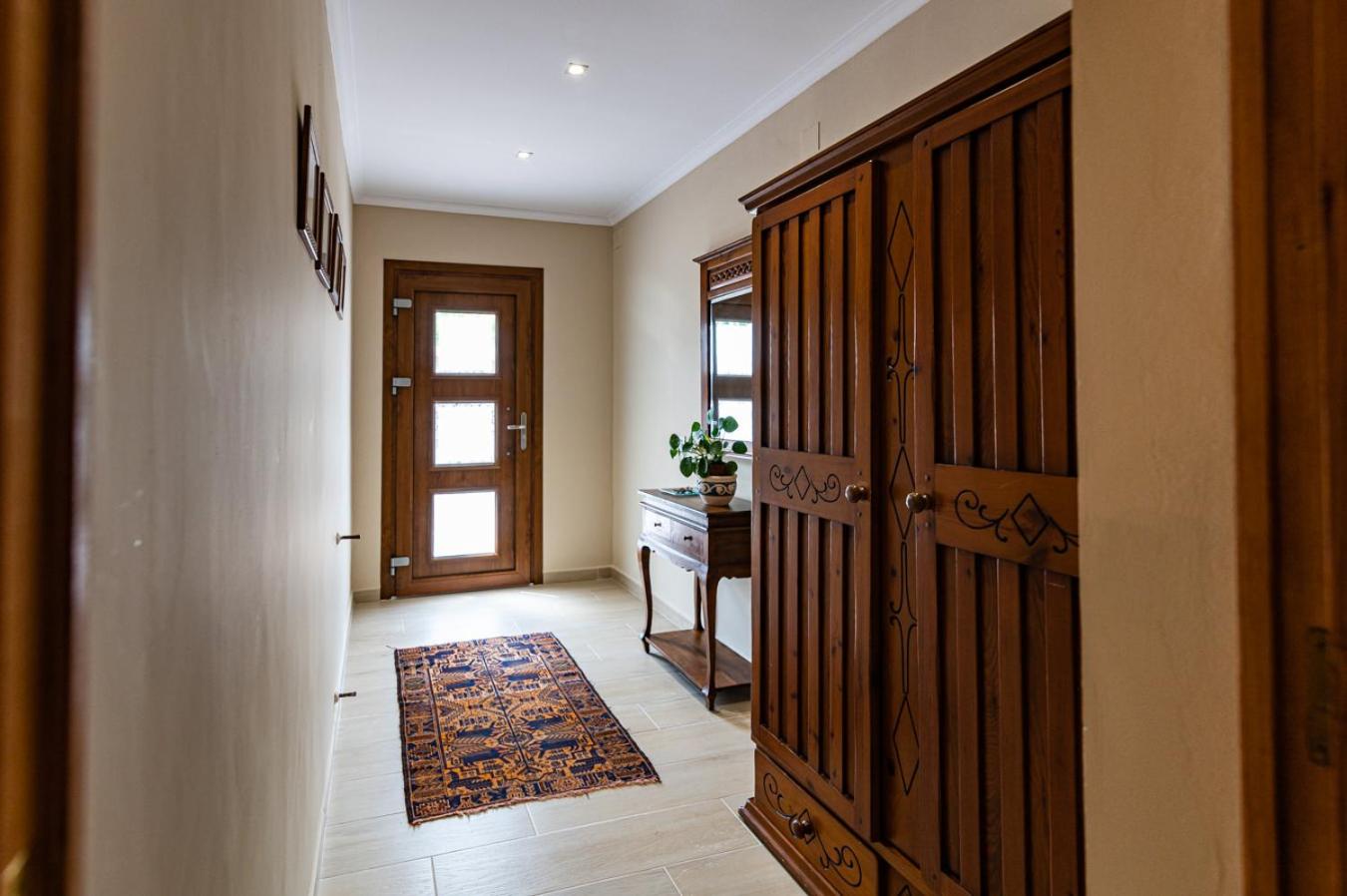 Three-Bedroom House photo 2