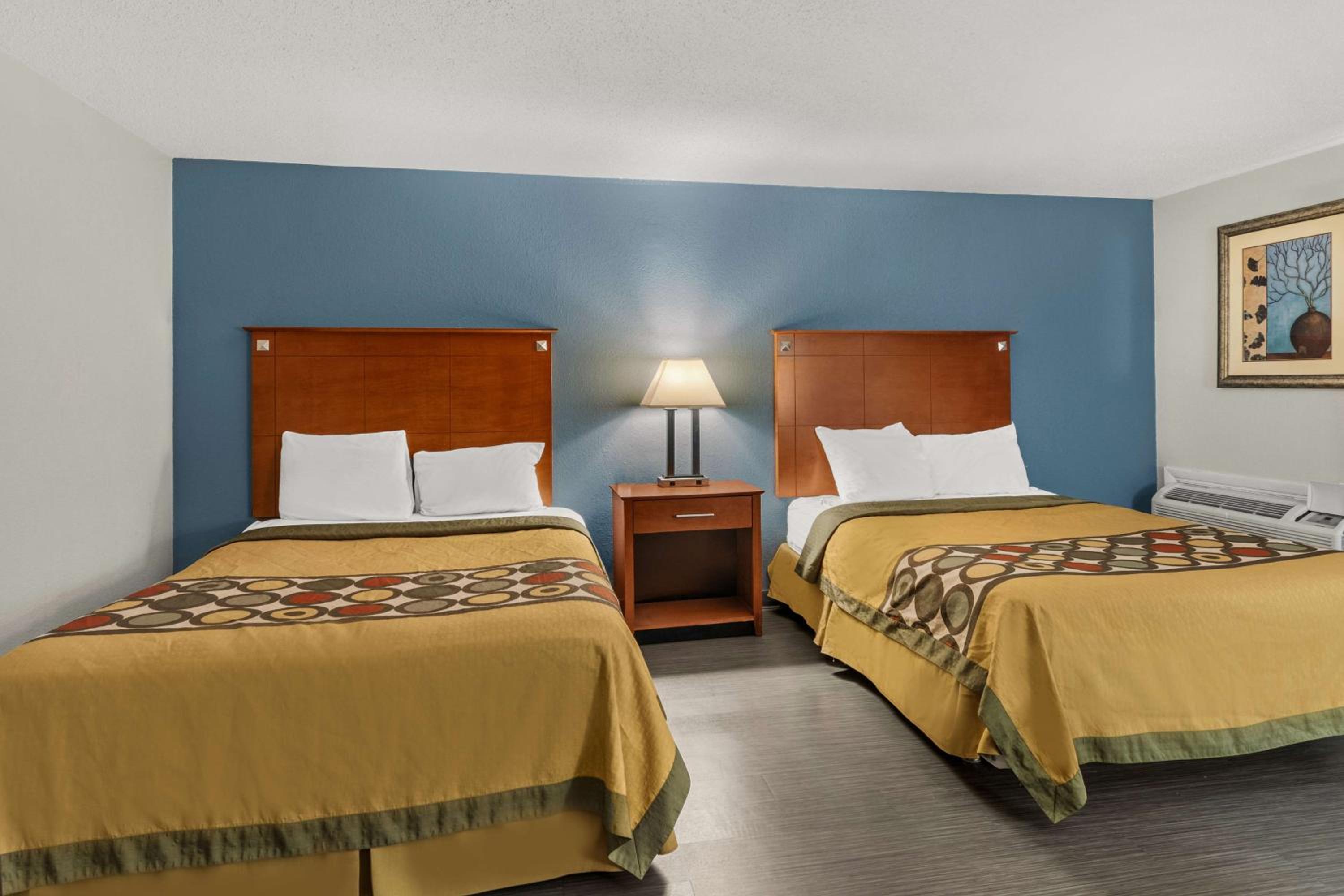2 Double Beds Non Smoking - Photo 8