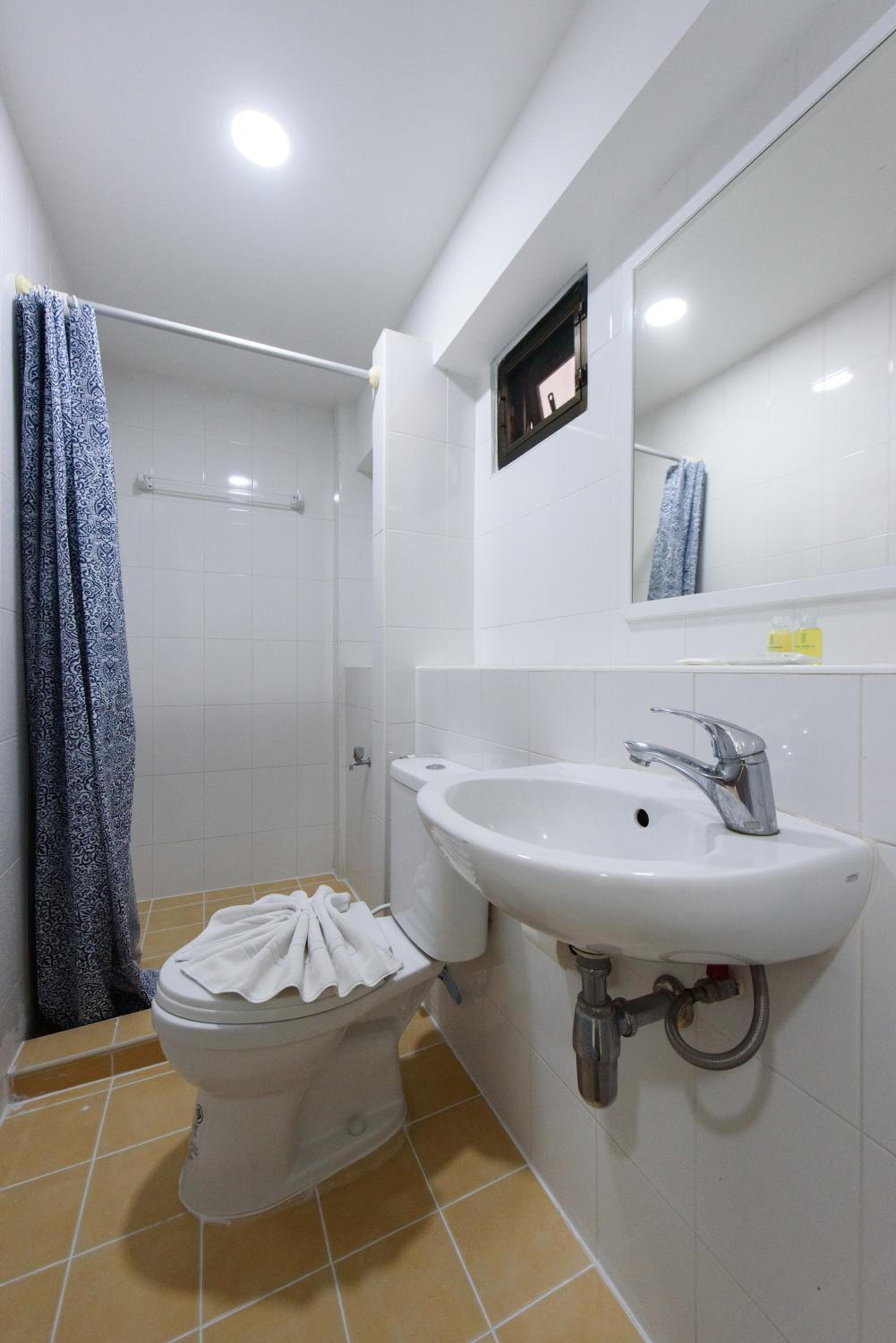 Deluxe Double or Twin Room photo 3