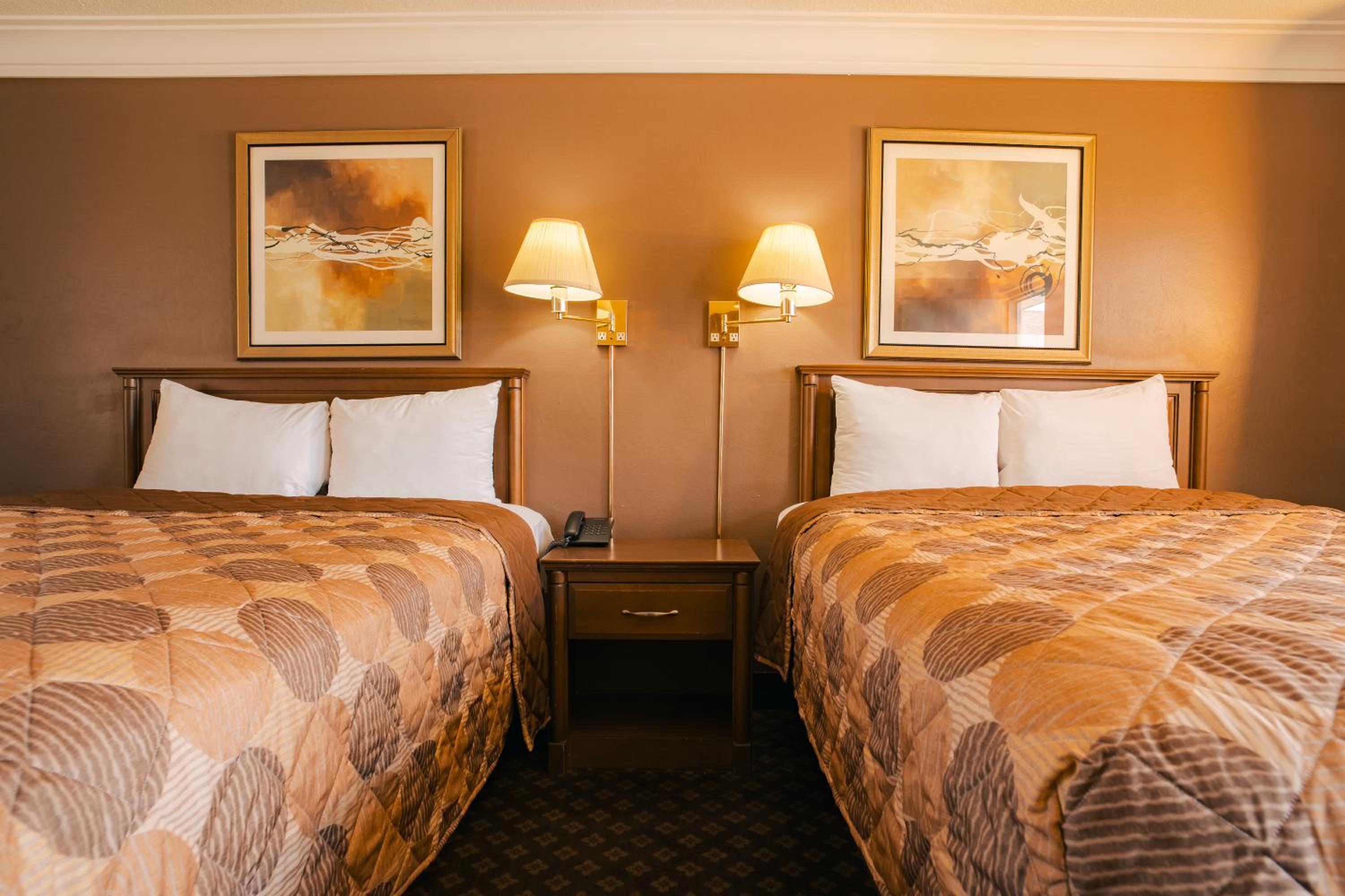 Double Room with Two Double Beds - Photo 4