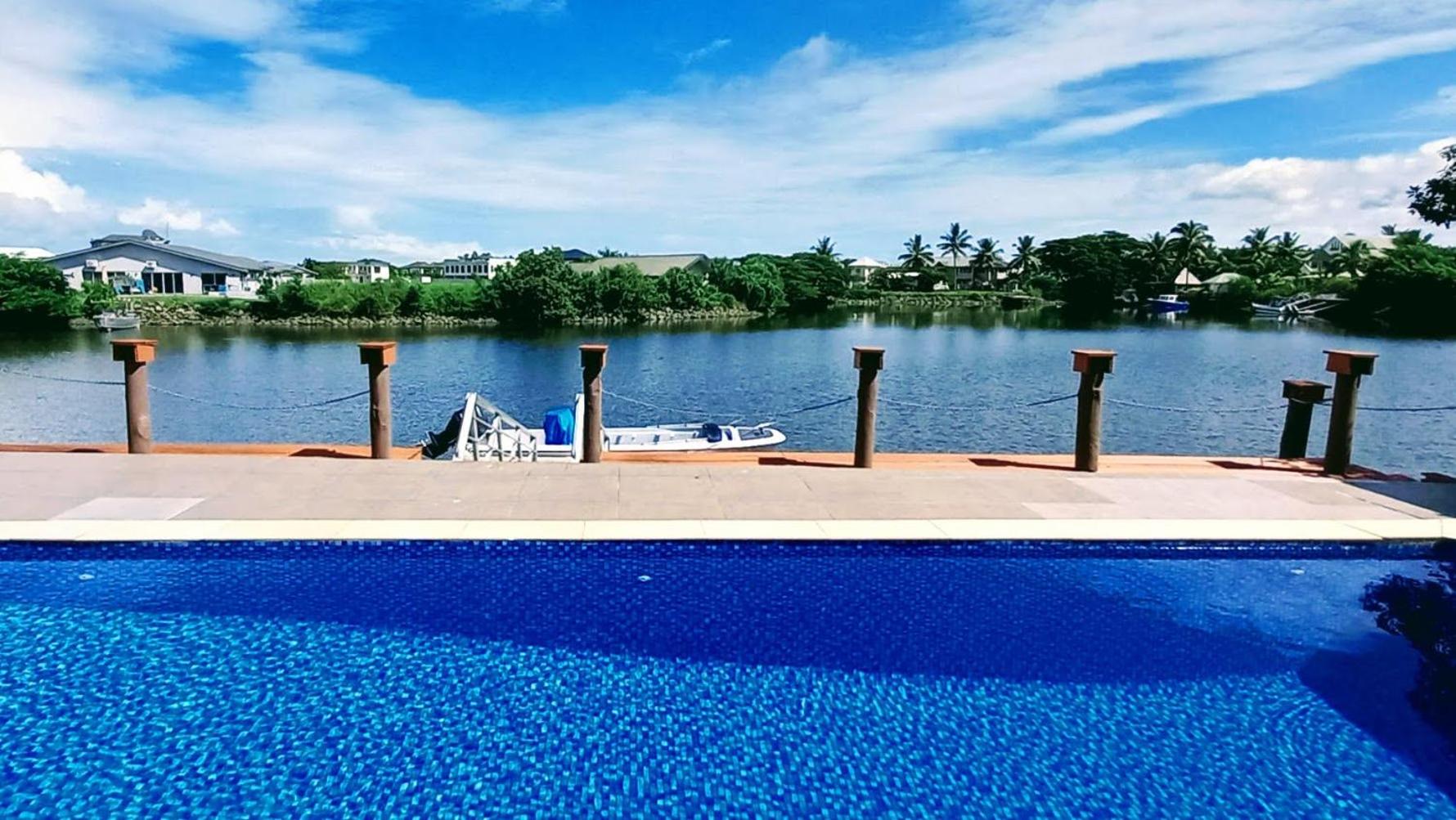 Family Two-Bedroom Apartment with View photo 2