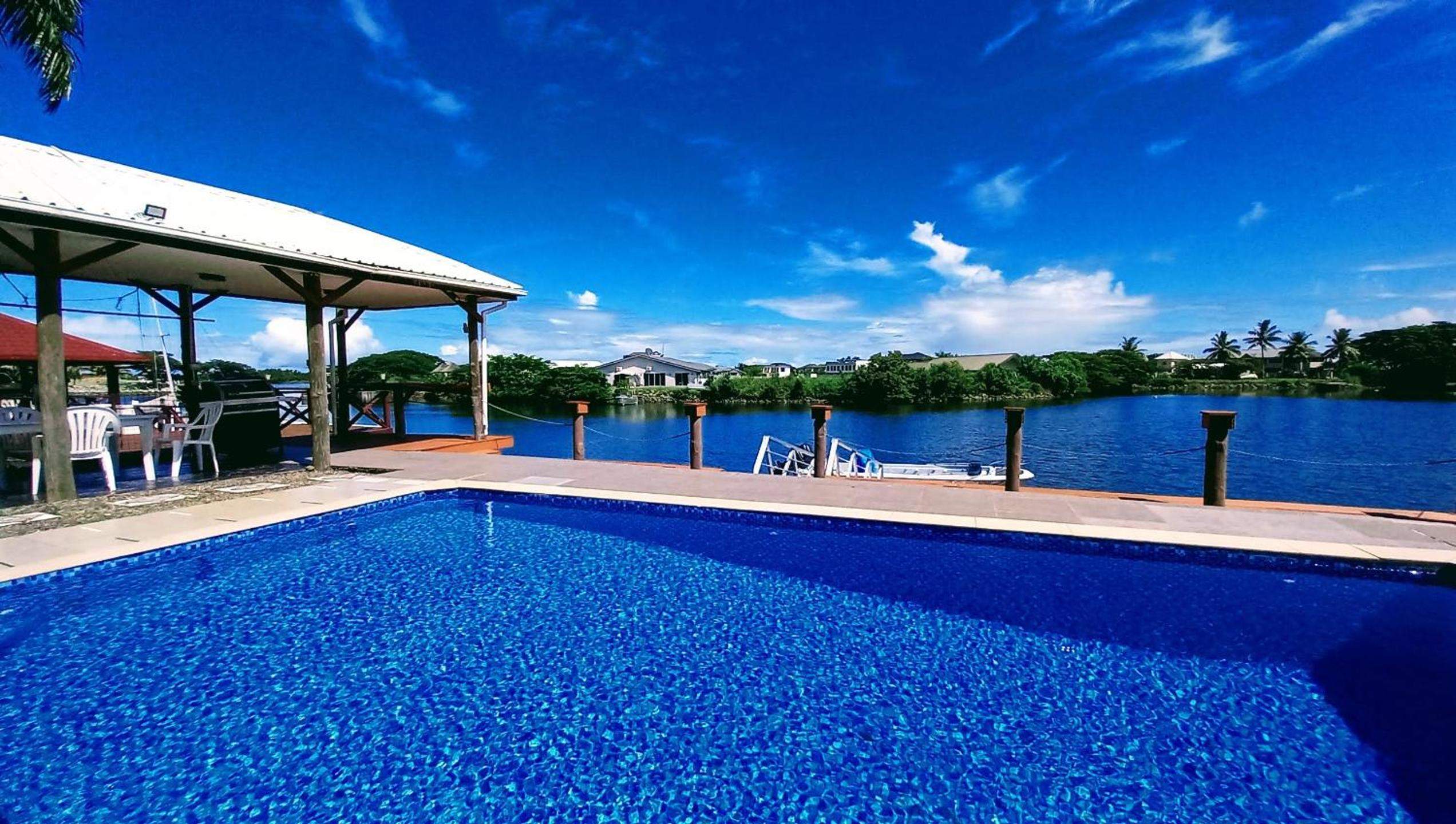 Family Two-Bedroom Apartment with View photo 3