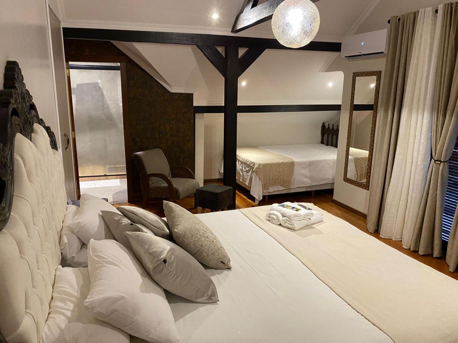 King Suite With Balcony photo 3