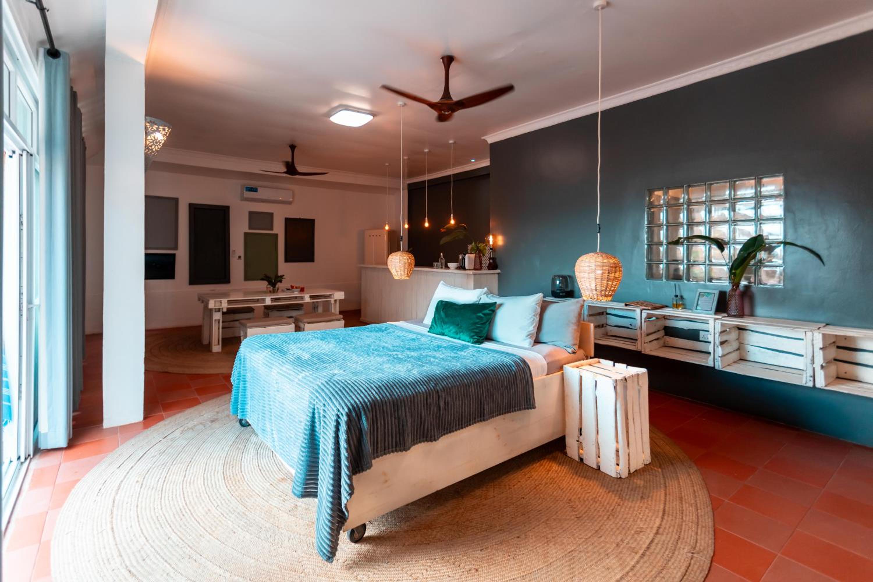 Loft with Balcony and Sea View photo 1