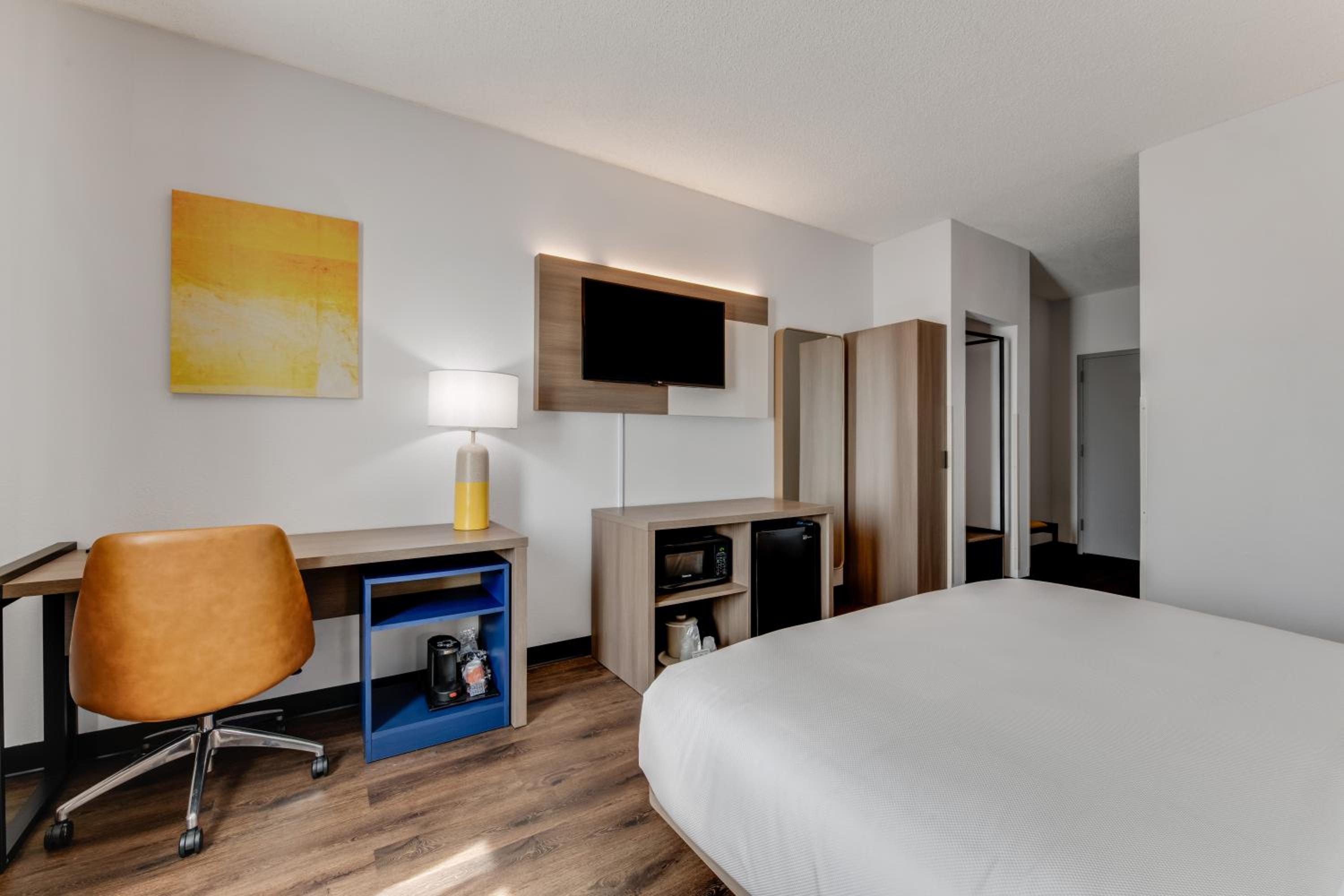 King Room - Disability Access/Non-Smoking - Photo 2