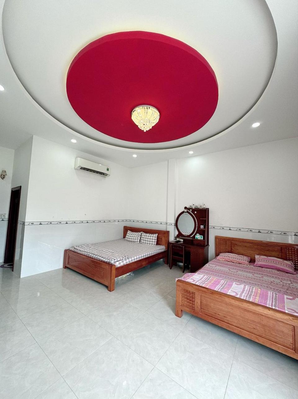 Three-Bedroom Apartment photo 1