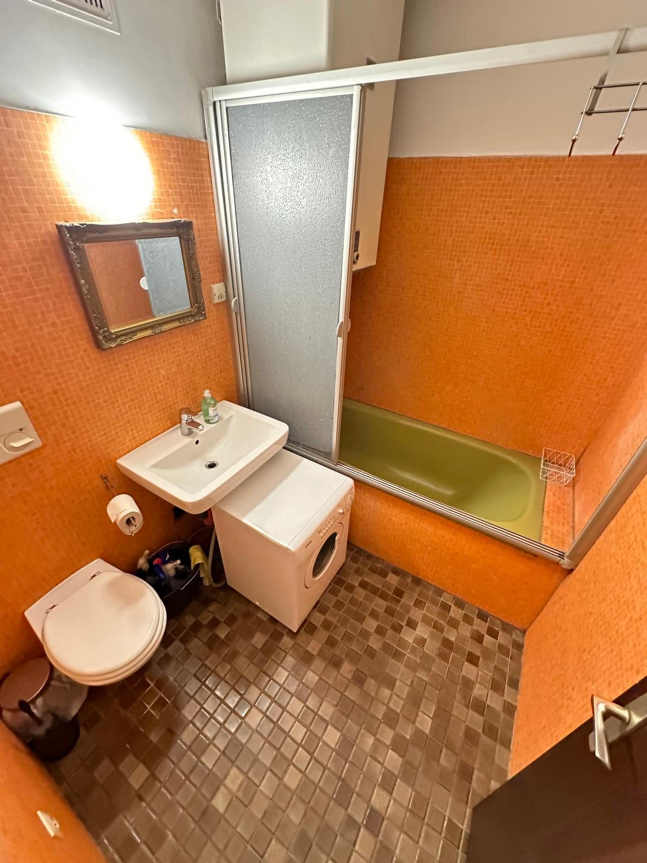 One-Bedroom Apartment - Photo 3
