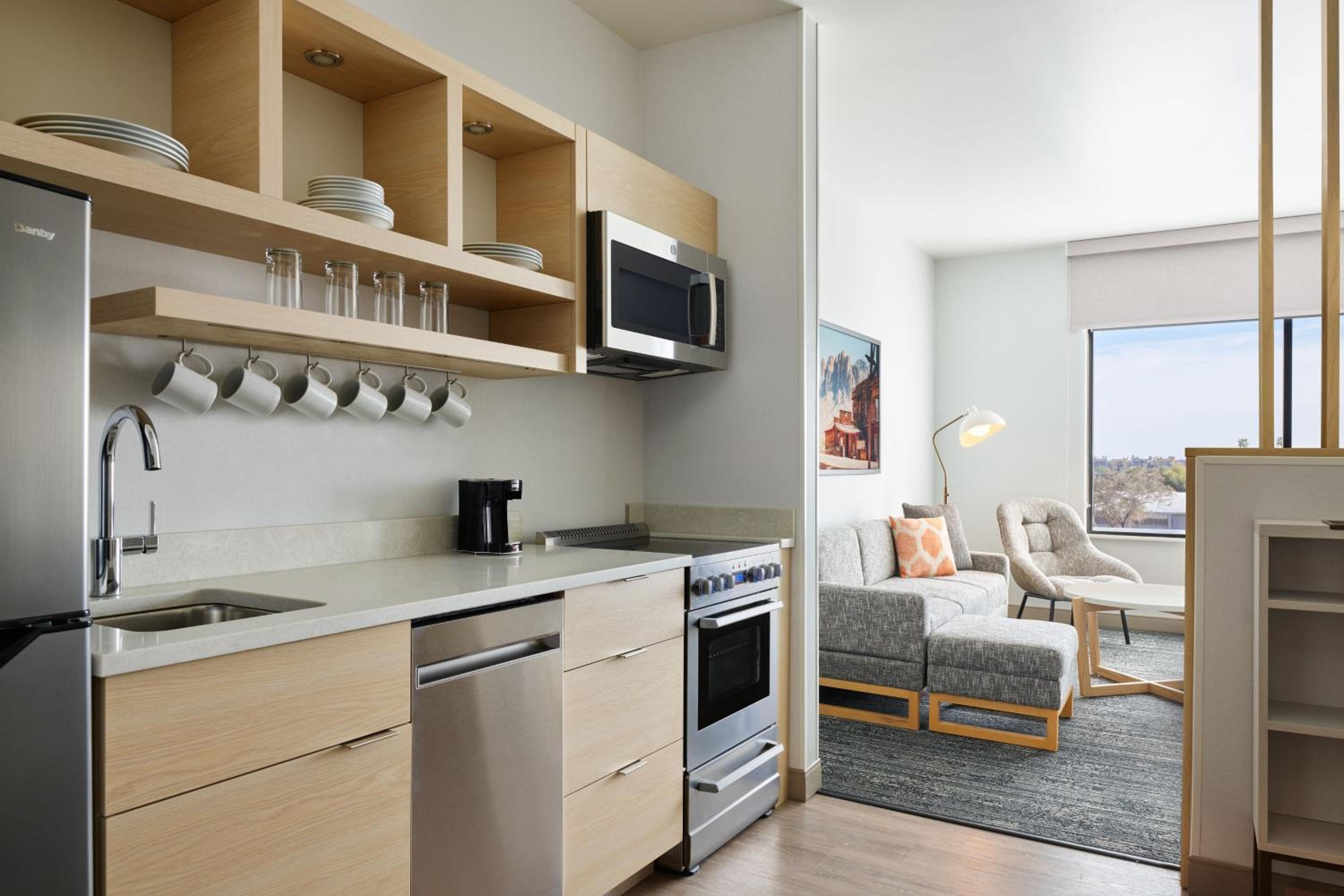 One-Bedroom King Suite - Photo 5