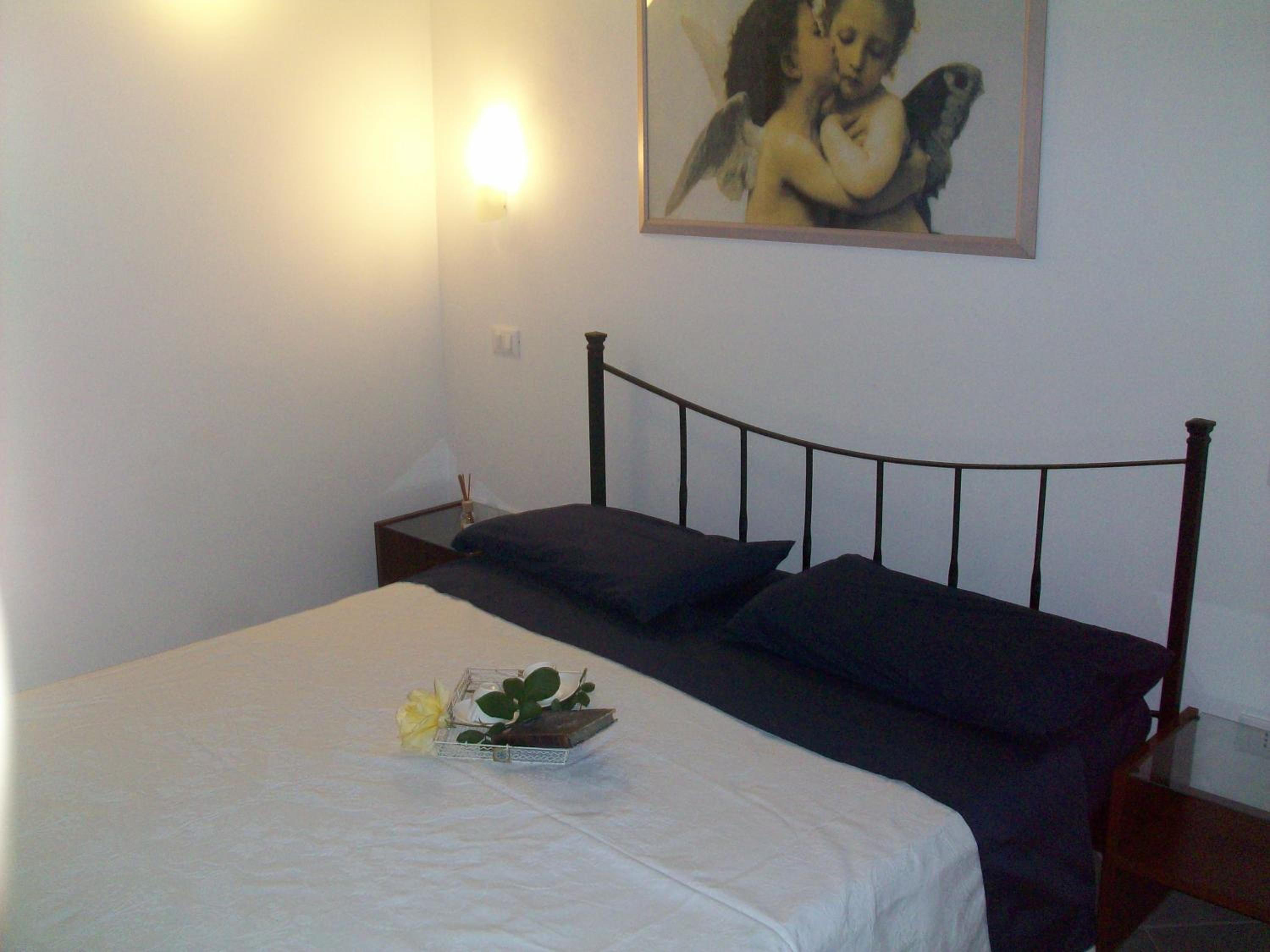 Two-Bedroom Apartment - Split Level photo 1