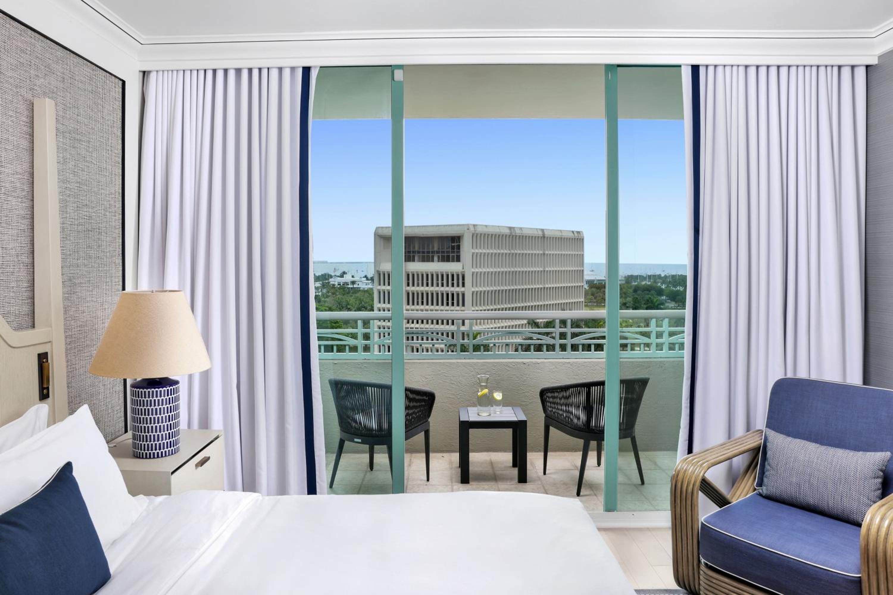 One-Bedroom Executive Suite with Bay View