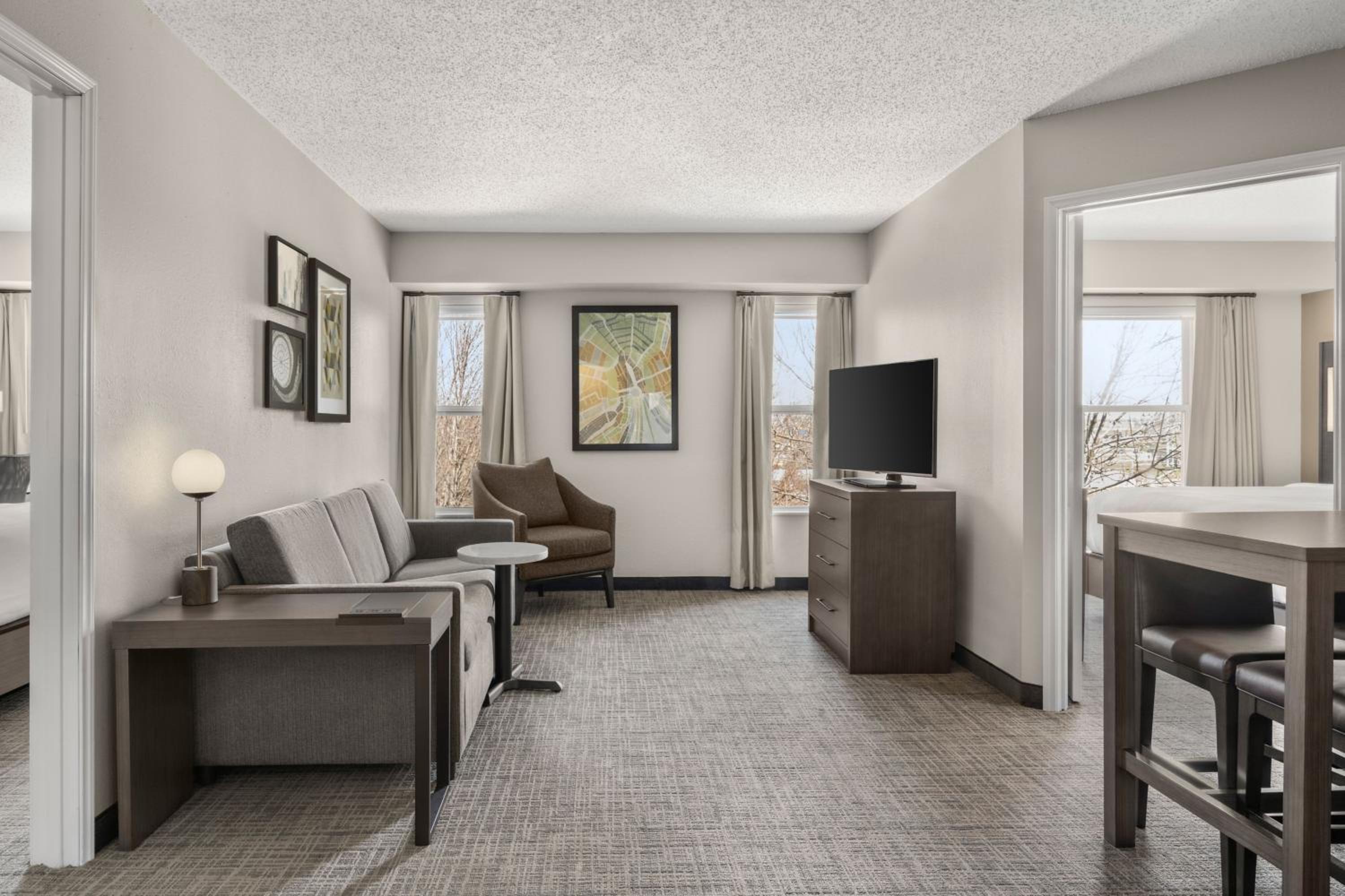 Two-Bedroom Suite - Photo 11