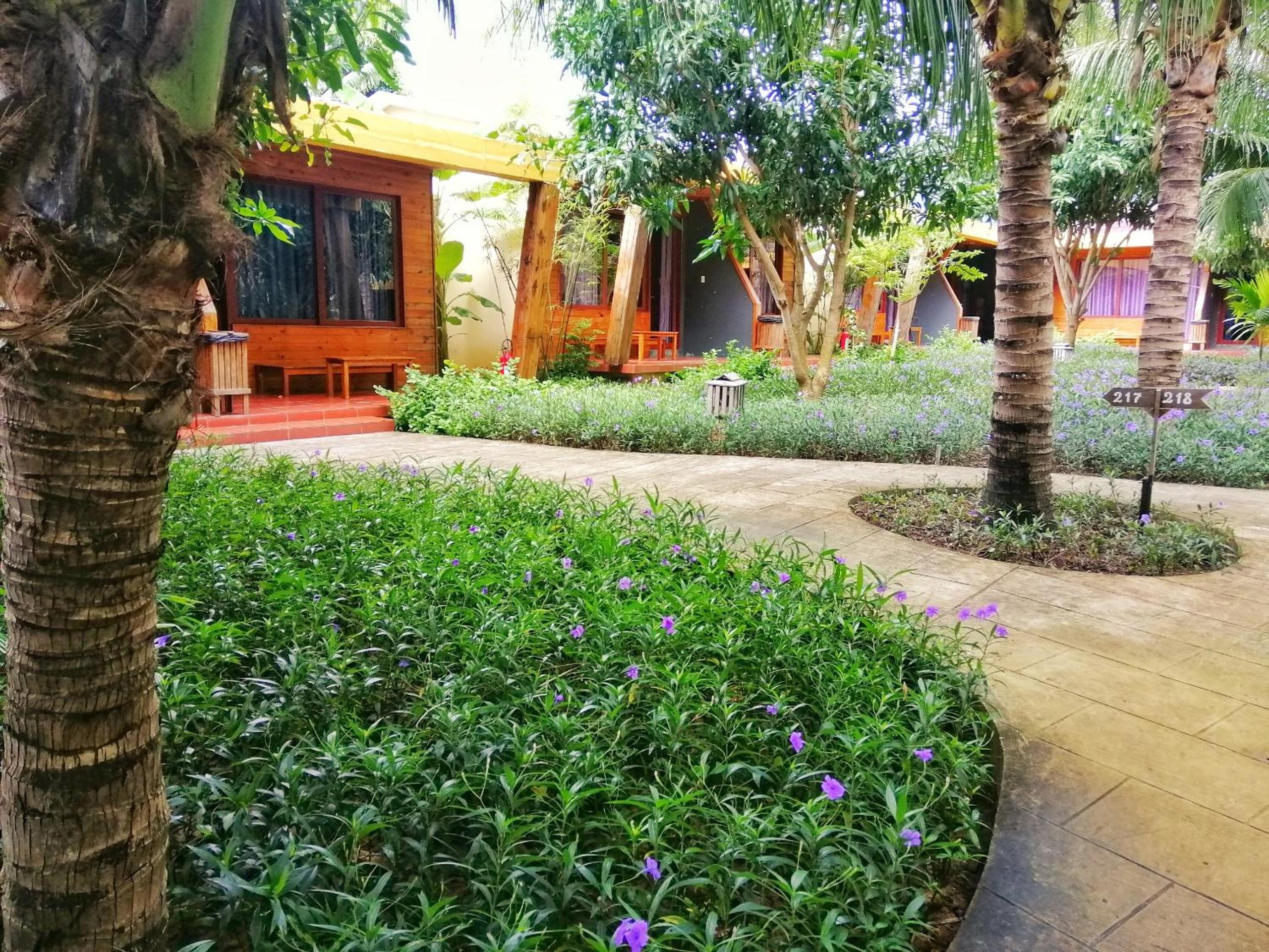 Double or Twin Room with Garden View photo 2