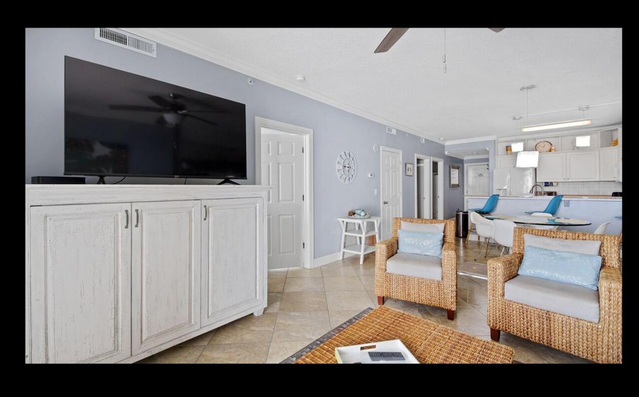 Apartment with Sea View photo 2