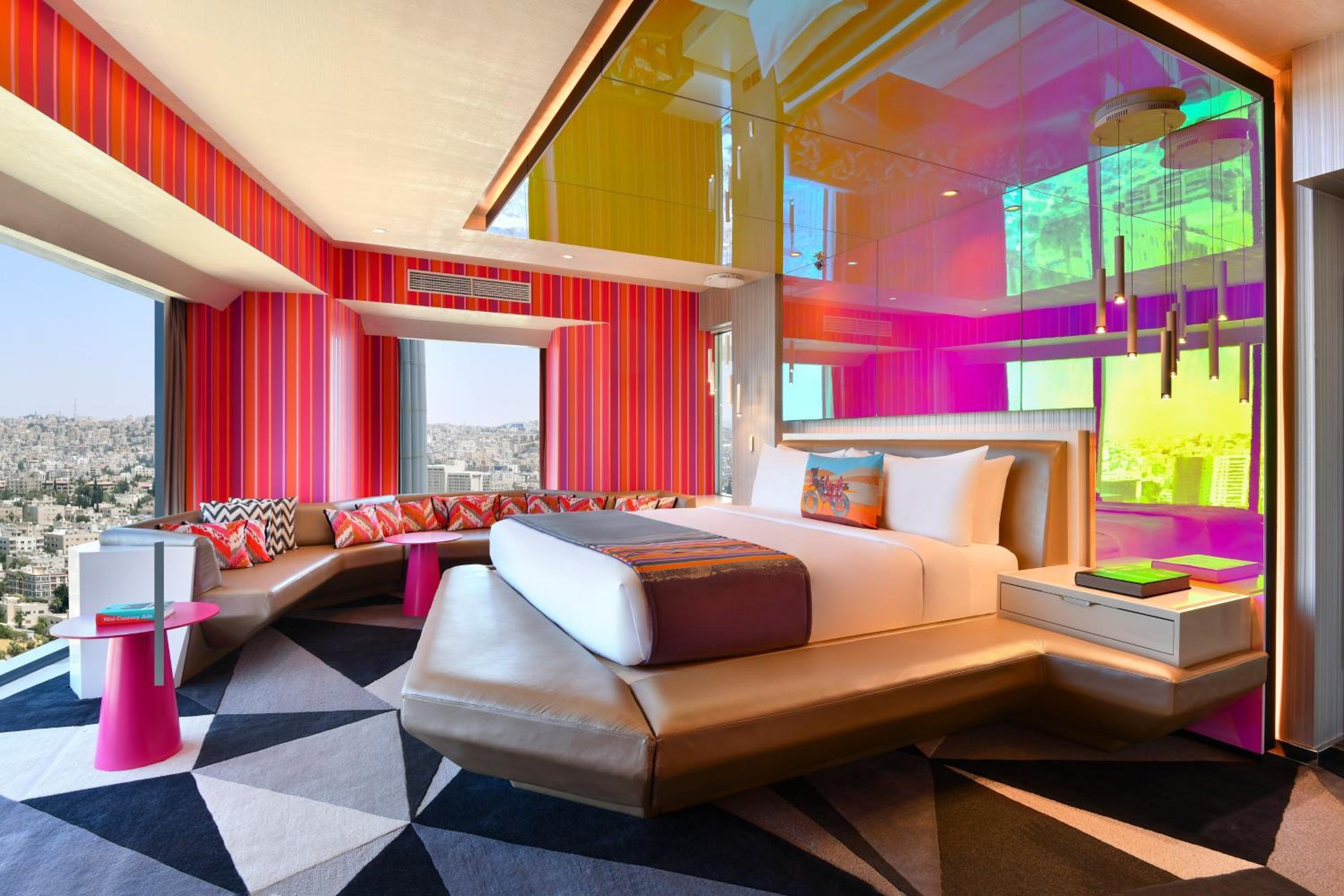 Penthouse I Suite, City View, 1 King Bed, Corner location, High Floor, 20th floor and above, Non-Smoking - Photo 7