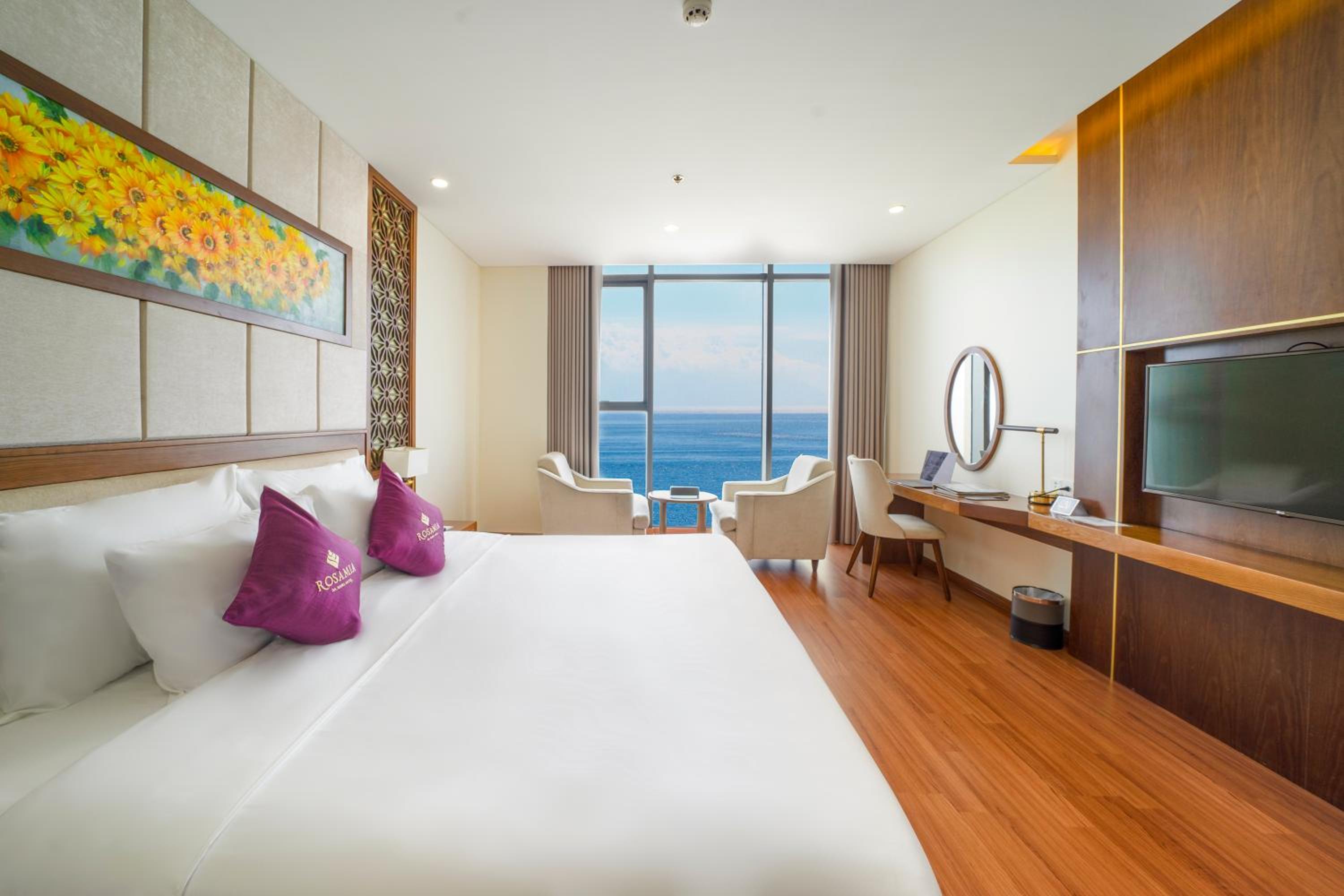 Premier King Room Ocean Front with Afternoon Tea Per Stay photo 1