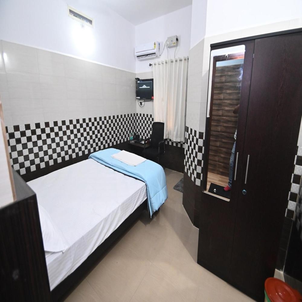 King Room with Balcony
