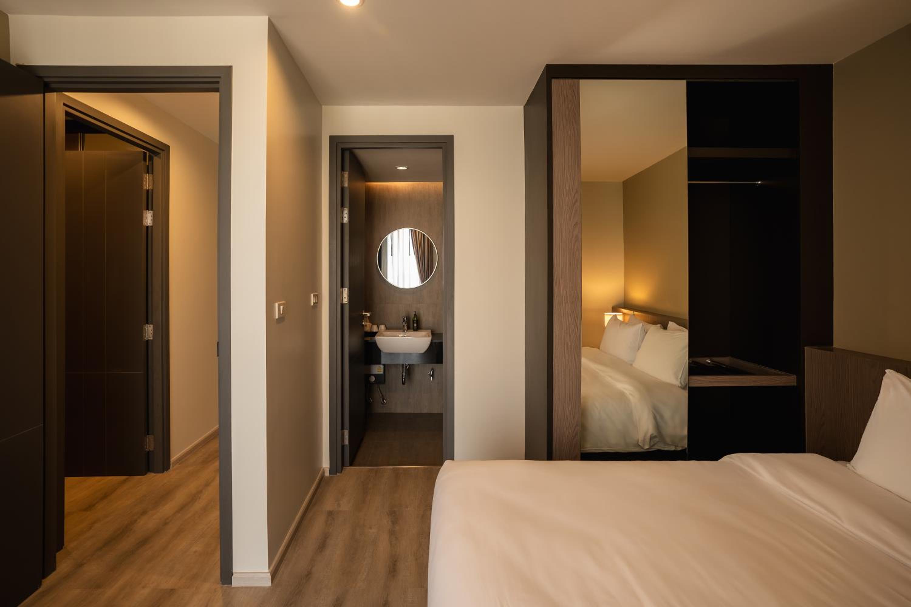 Family Suite - Photo 11
