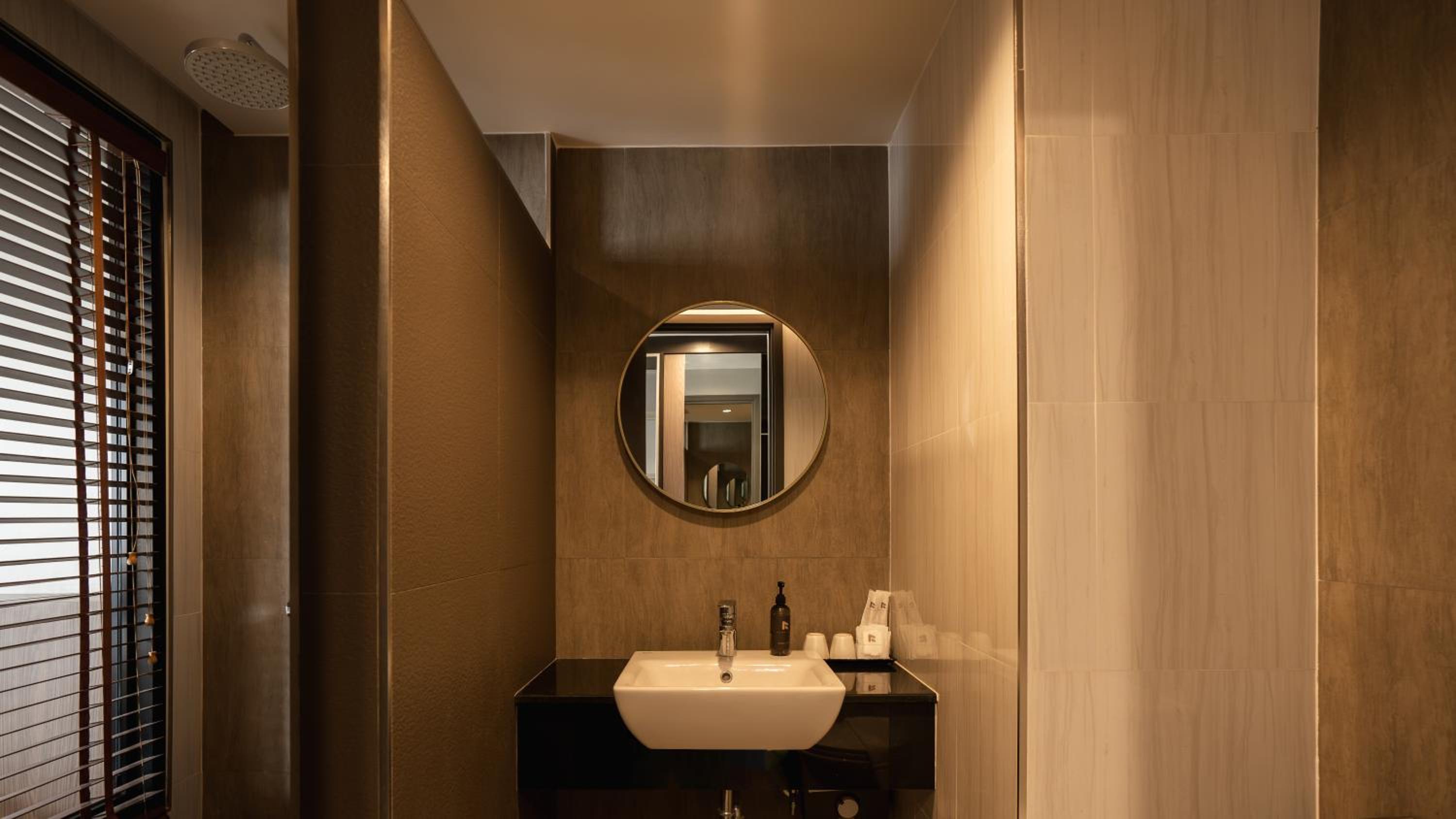 Deluxe Twin Room - Photo 2