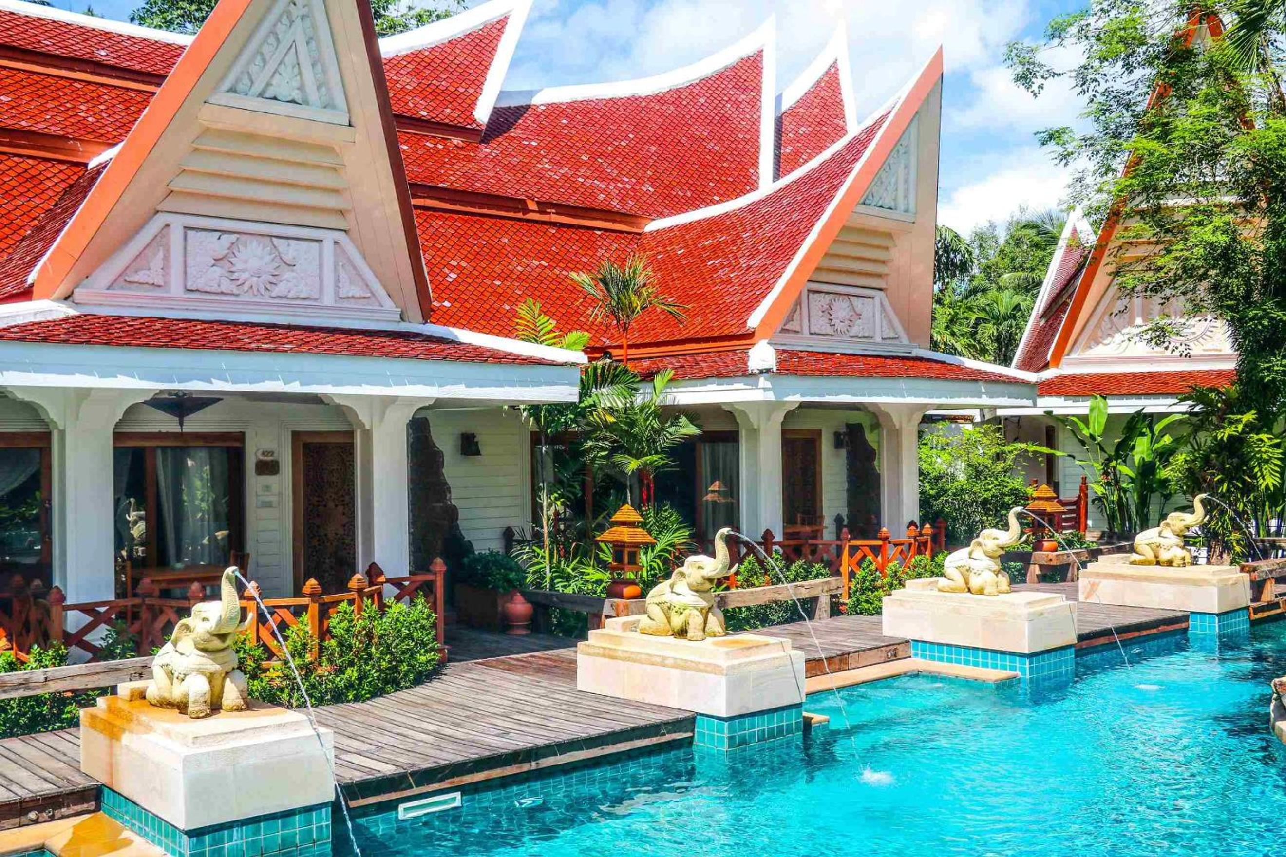Villa Pool Access - Plus Round Trip Join Speedboat As Scheduled Transfer