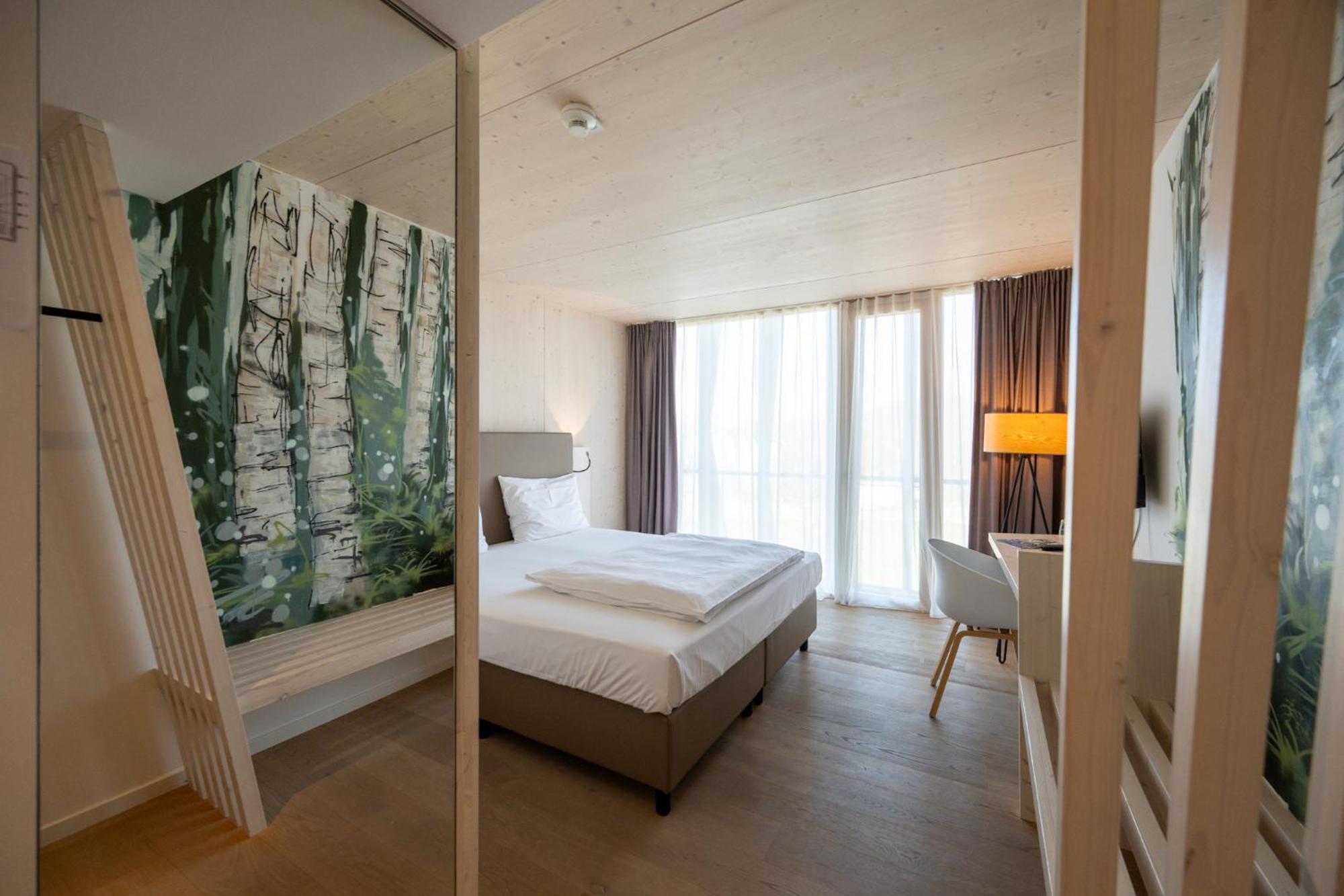 Standard Double Room - Photo 9