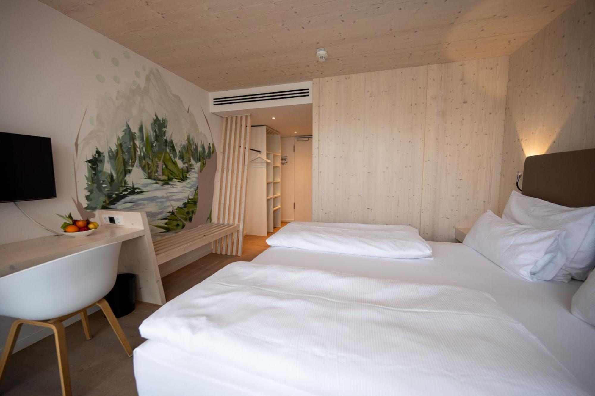Standard Double Room - Photo 22