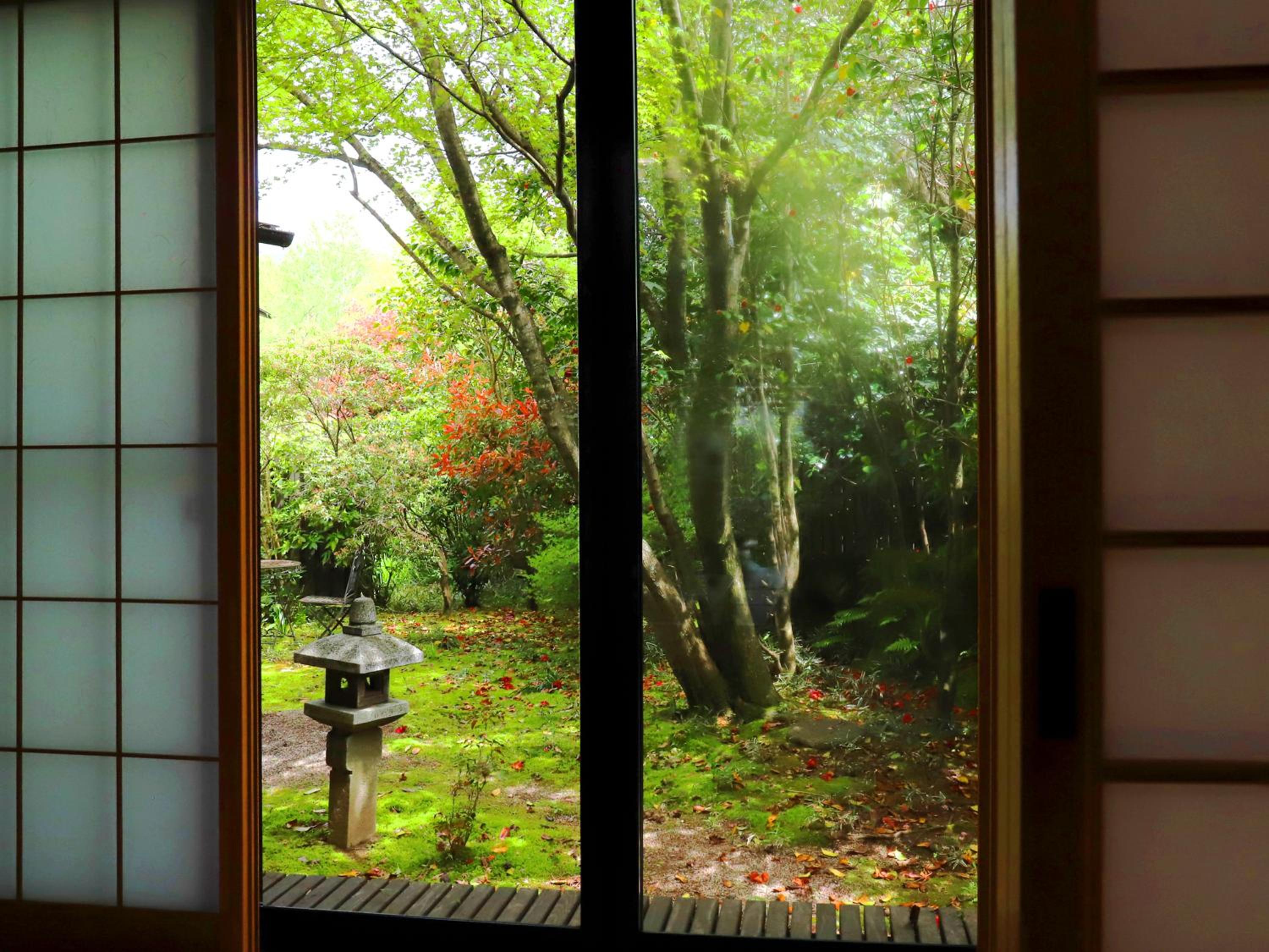 Japanese Western Room with Beds and Private Open-Air Bath photo 3