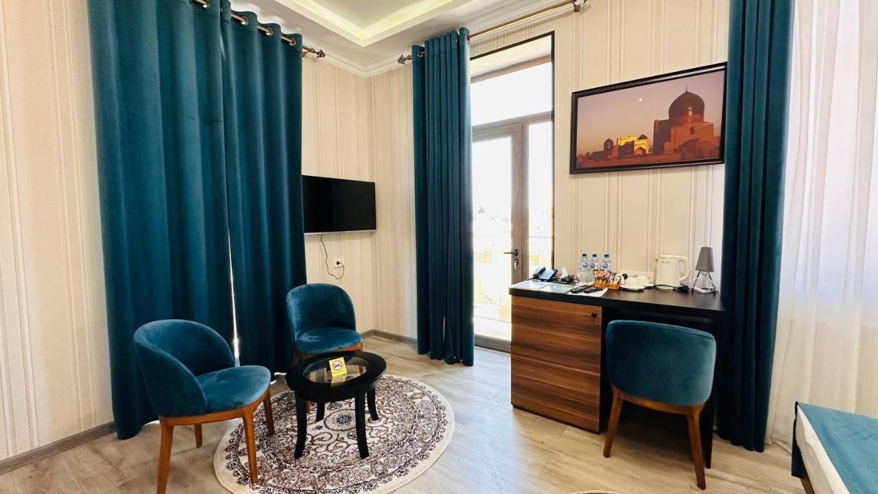 Double or Twin Room with Private Bathroom - Photo 6