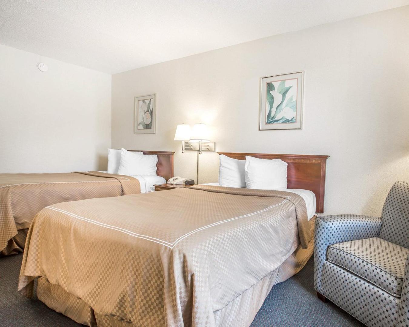 Double Room with Two Double Beds - Smoking