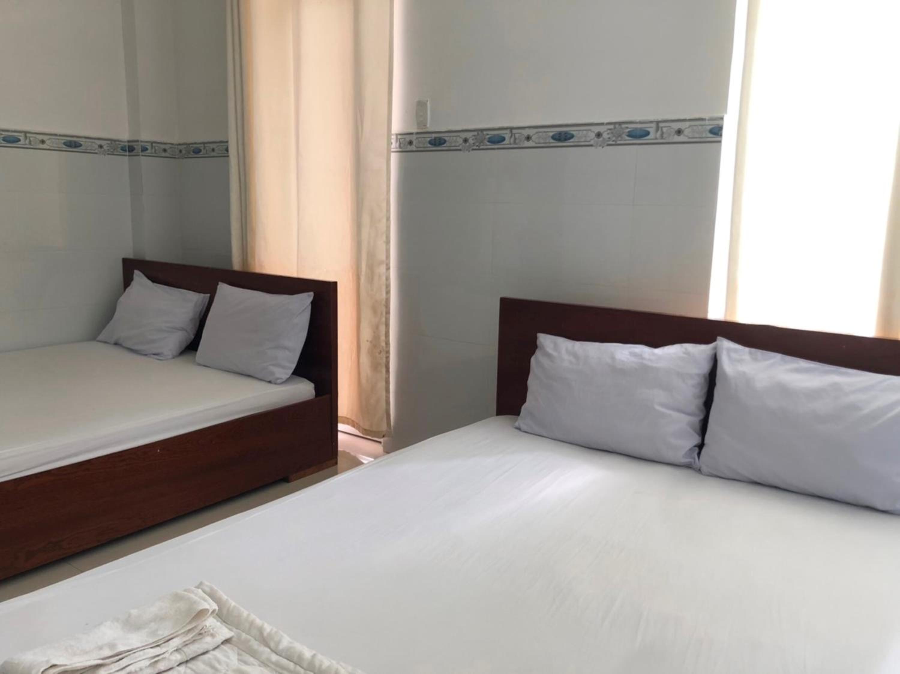 Quadruple Room - Photo 5