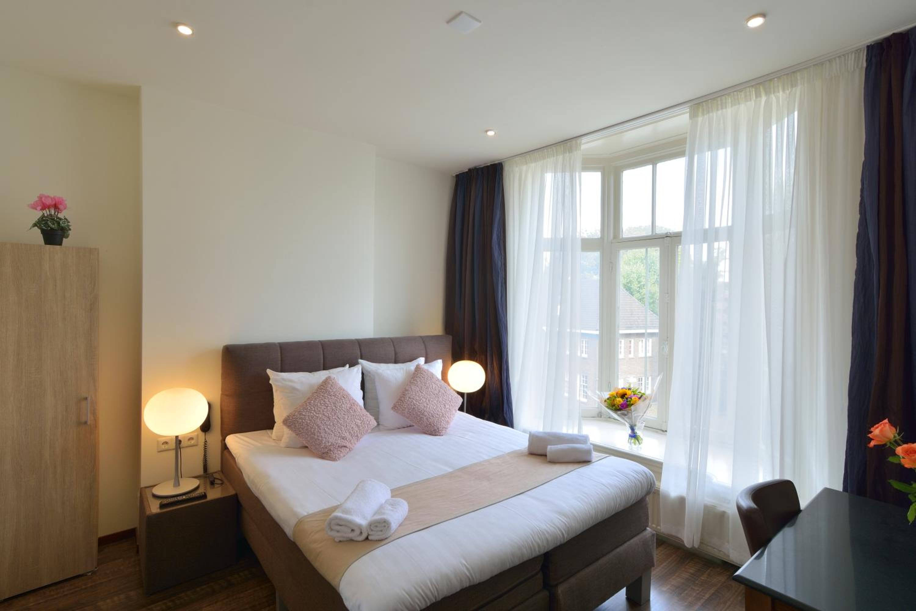 Double or Twin Room photo 2