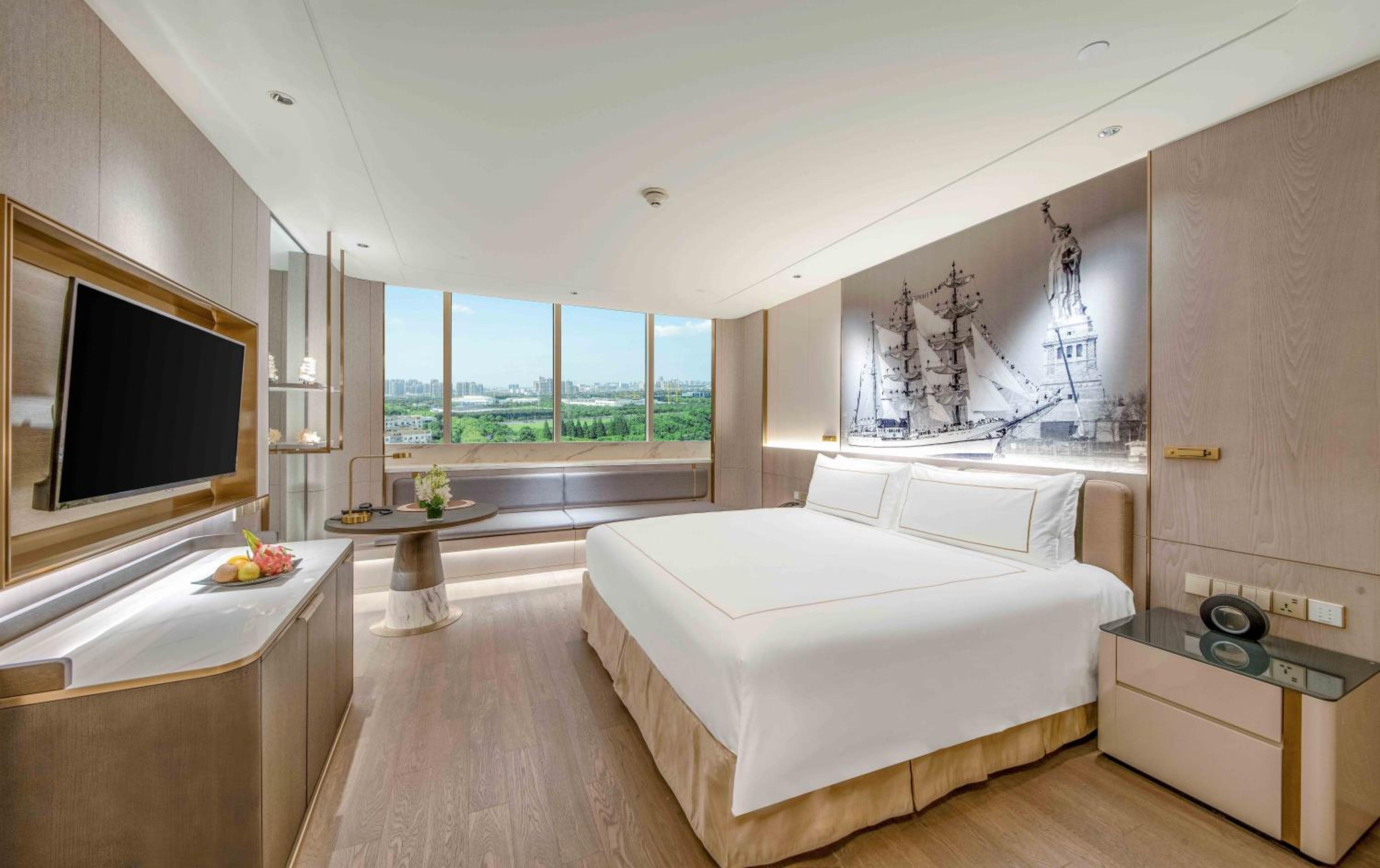 Standard King Room