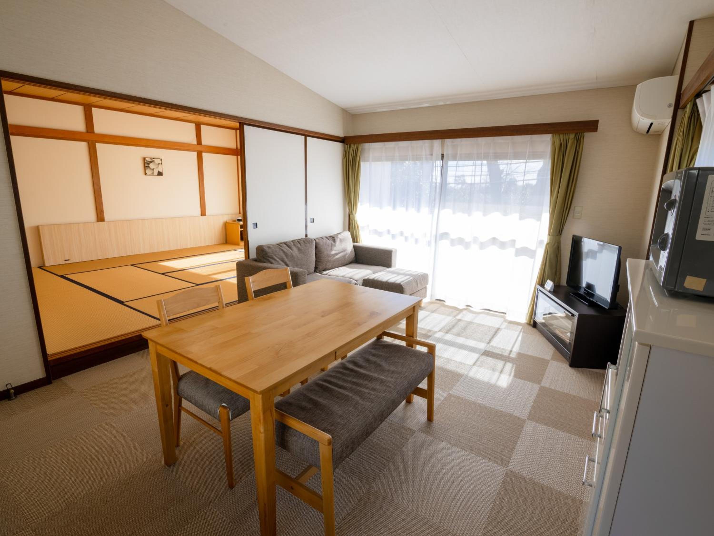 Japanese-Style Cottage photo 1