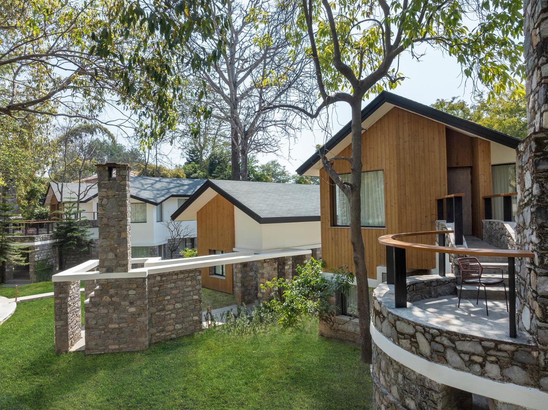 Cottage With Outdoor Fireplace And Patio  photo 2