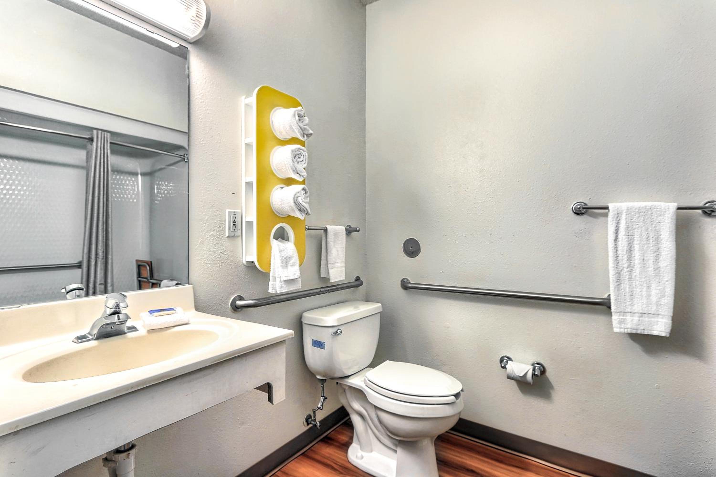 Double Room - Non-Smoking 