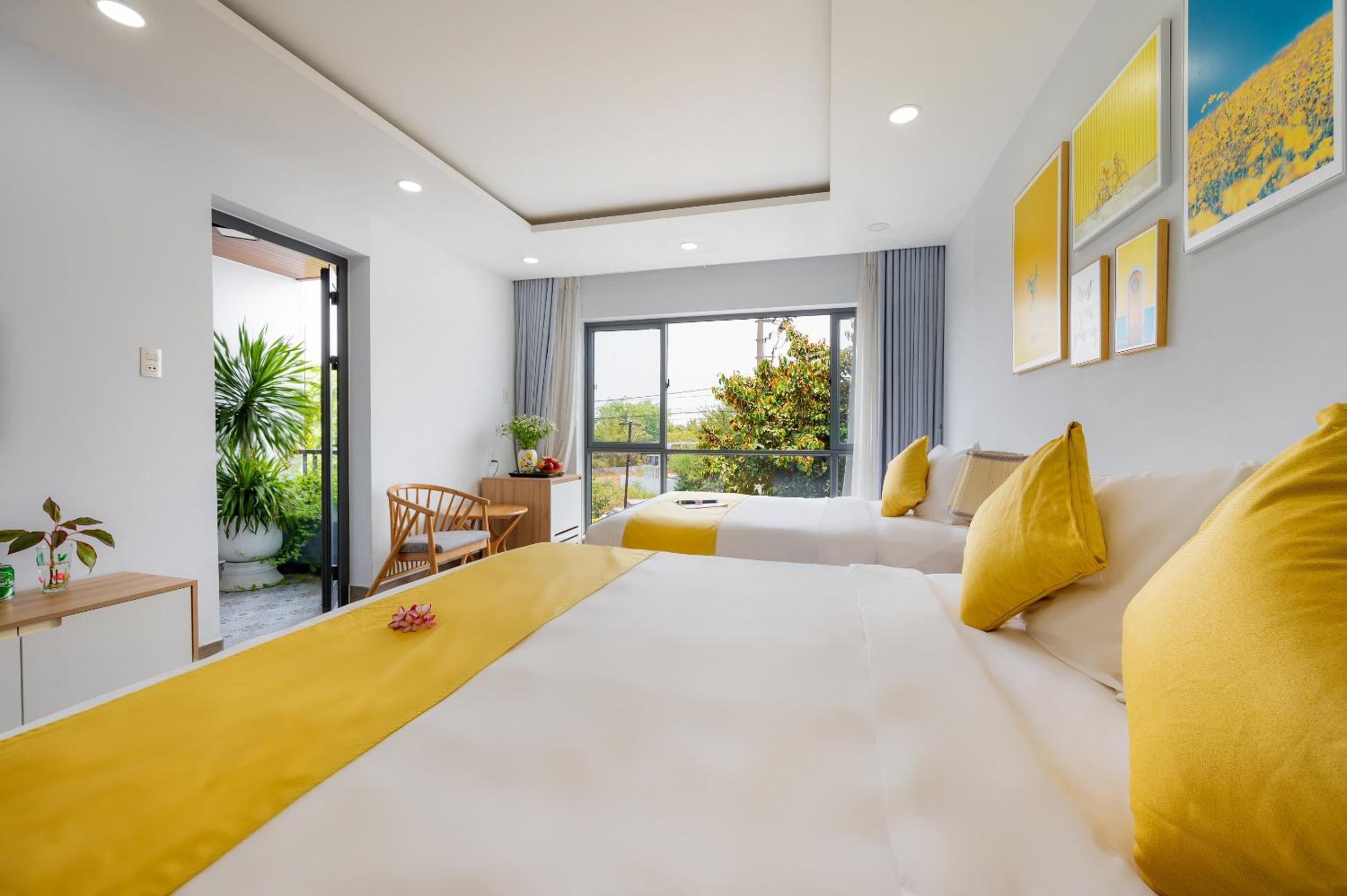 Deluxe Family Room