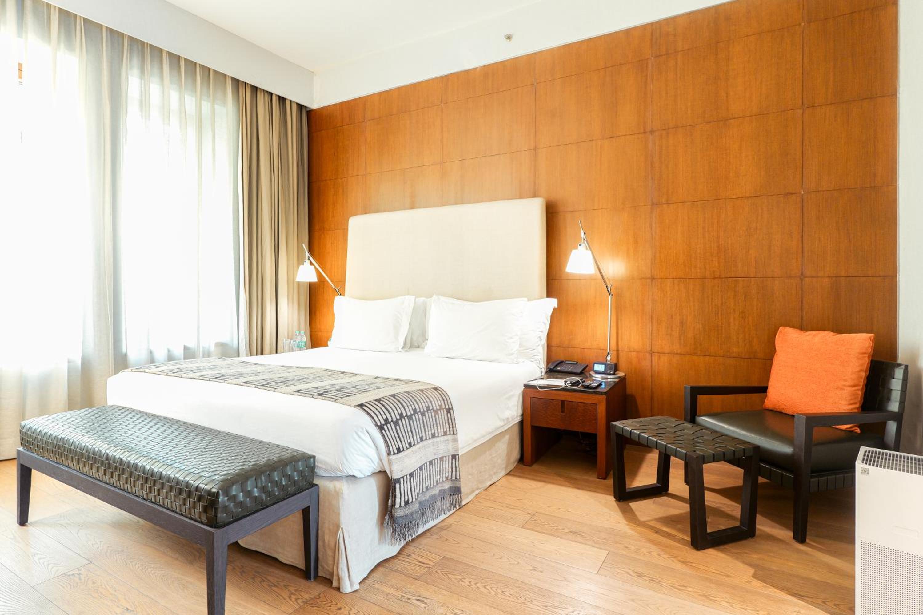 Manor Suite photo 1
