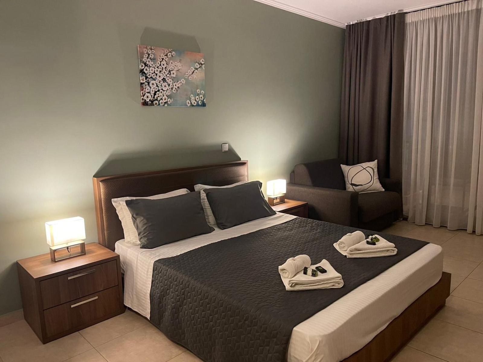 Triple Room with Terrace