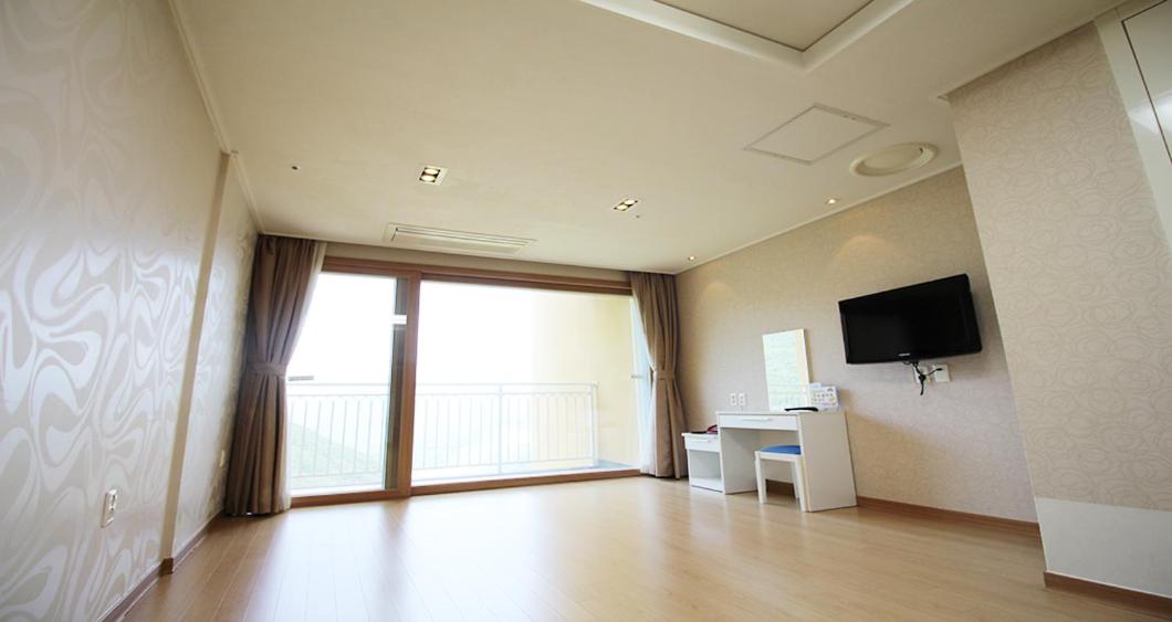 Prime A (Double bed or Ondol Random allocation onsite)
