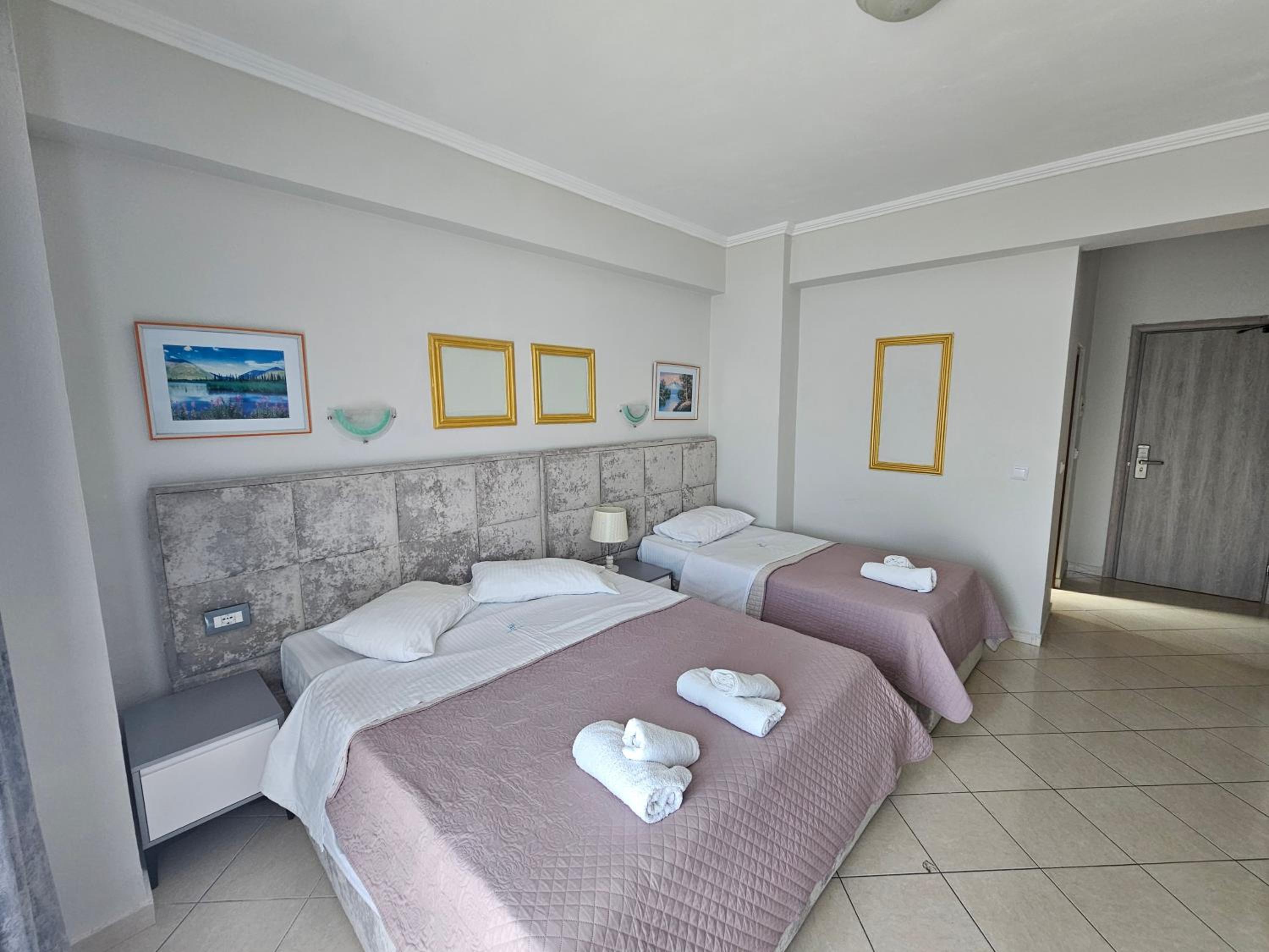 Triple Room with Sea View