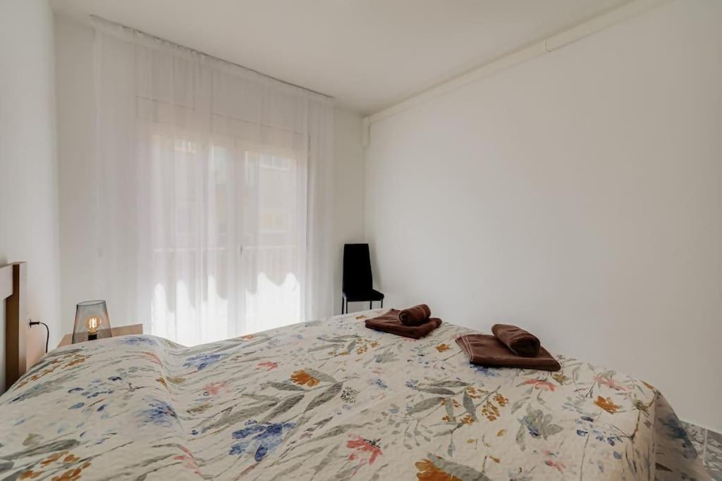 Three-Bedroom Apartment photo 3