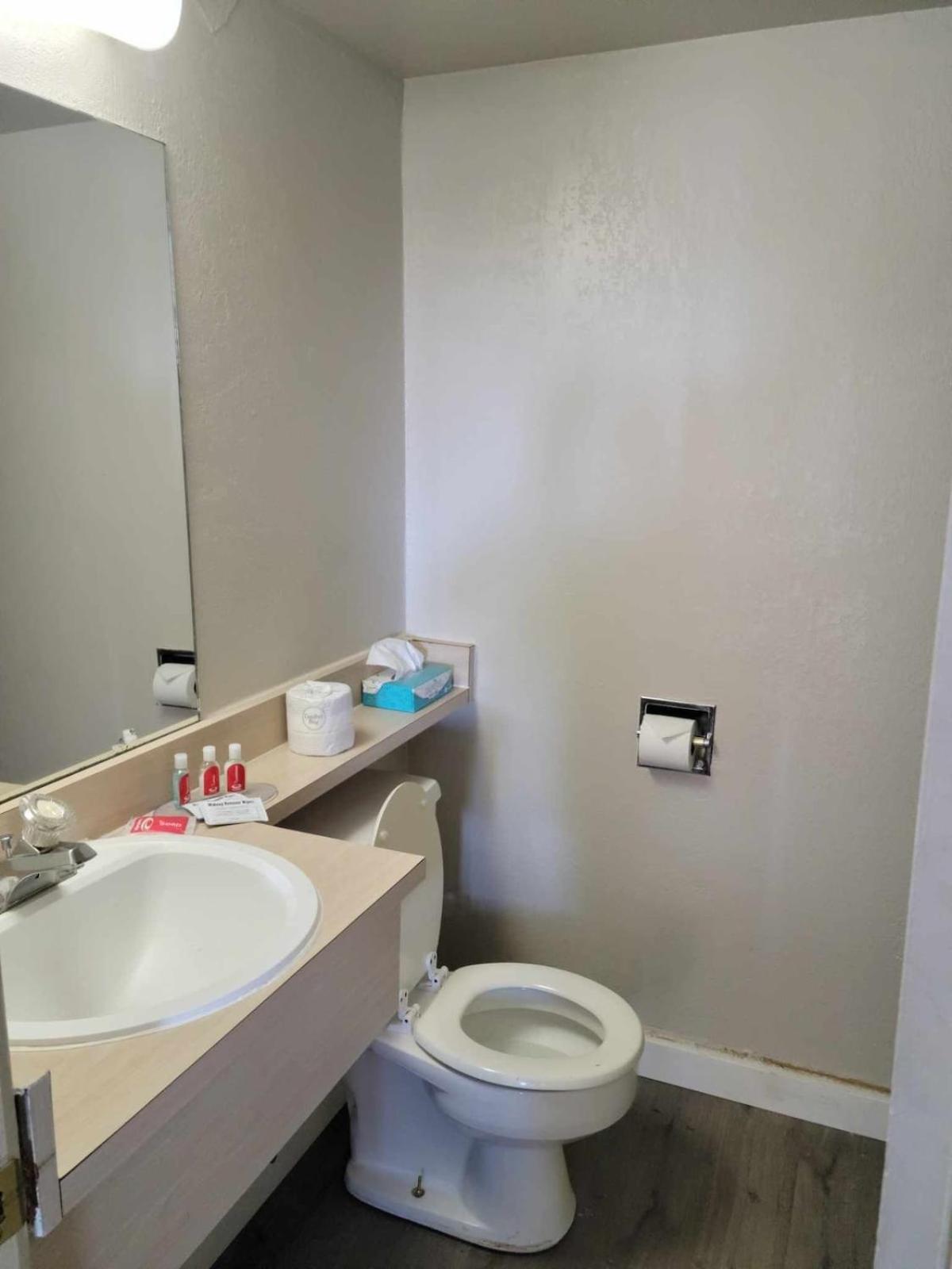 Standard Queen Room with Two Queen Beds - Non Smoking