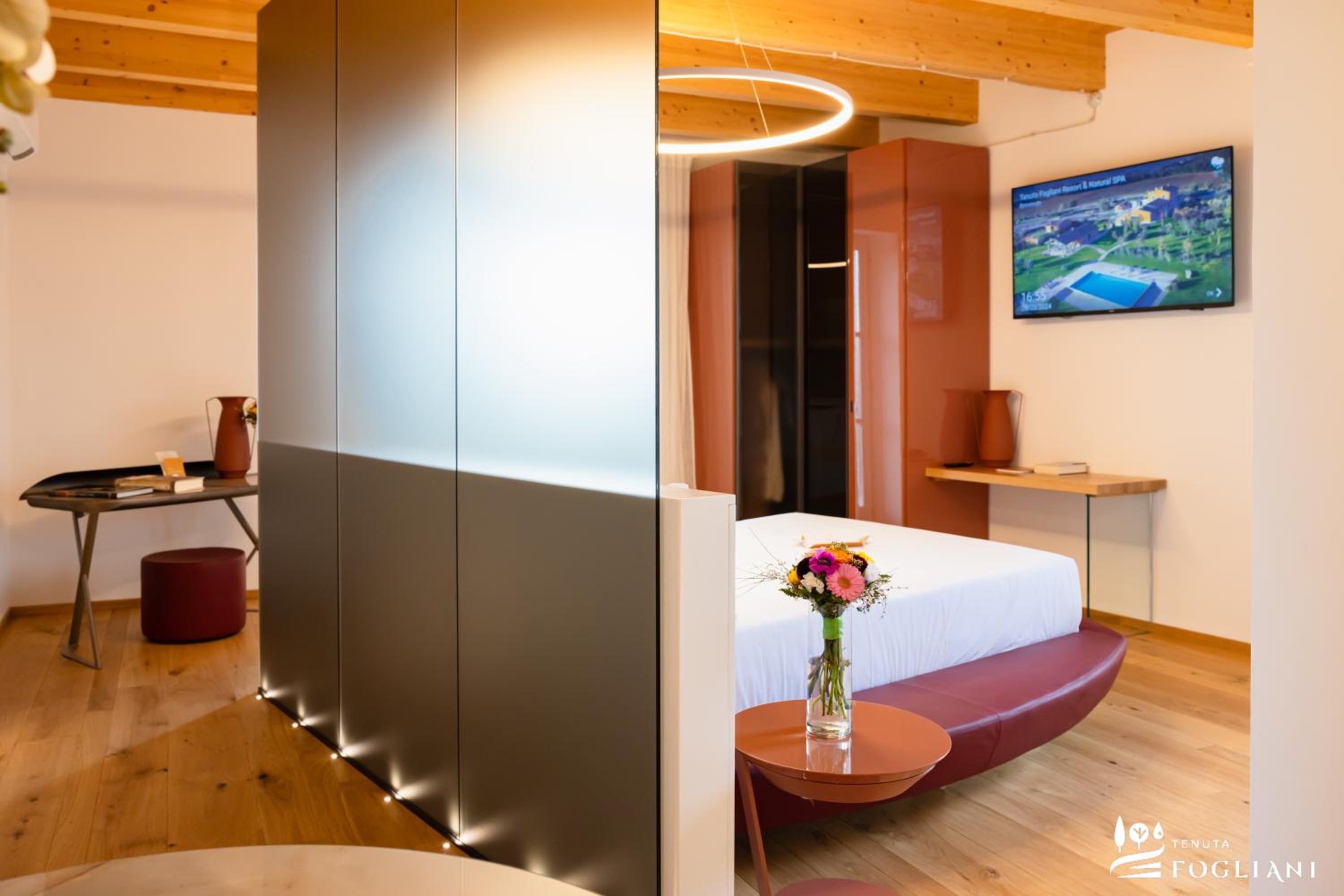 Deluxe Suite - Photo 1