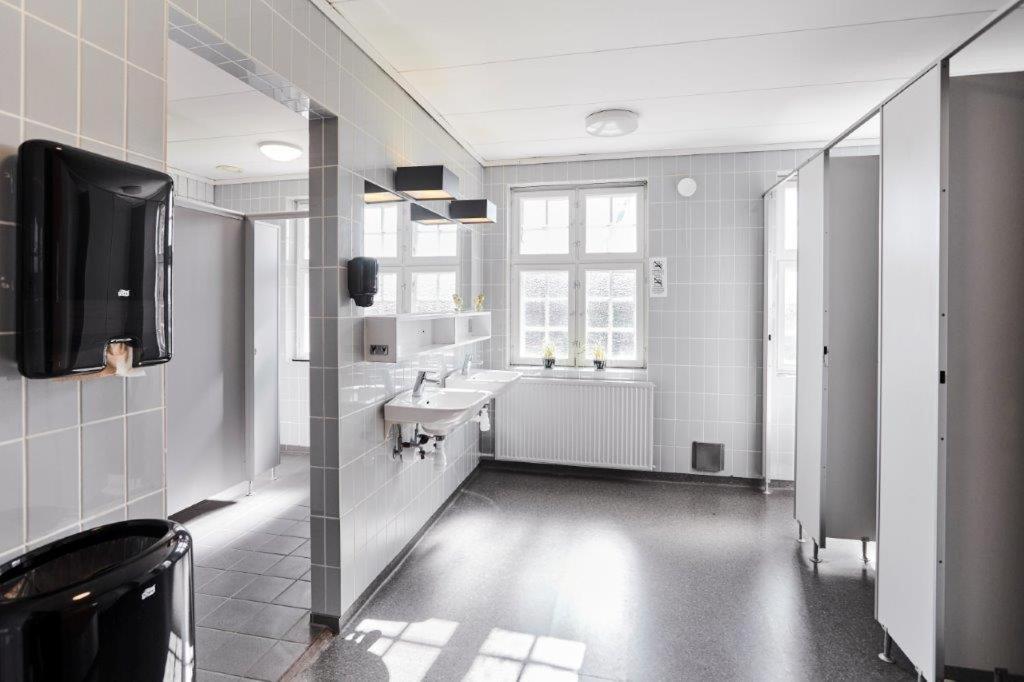 Twin Room with Shared Bathroom photo 2