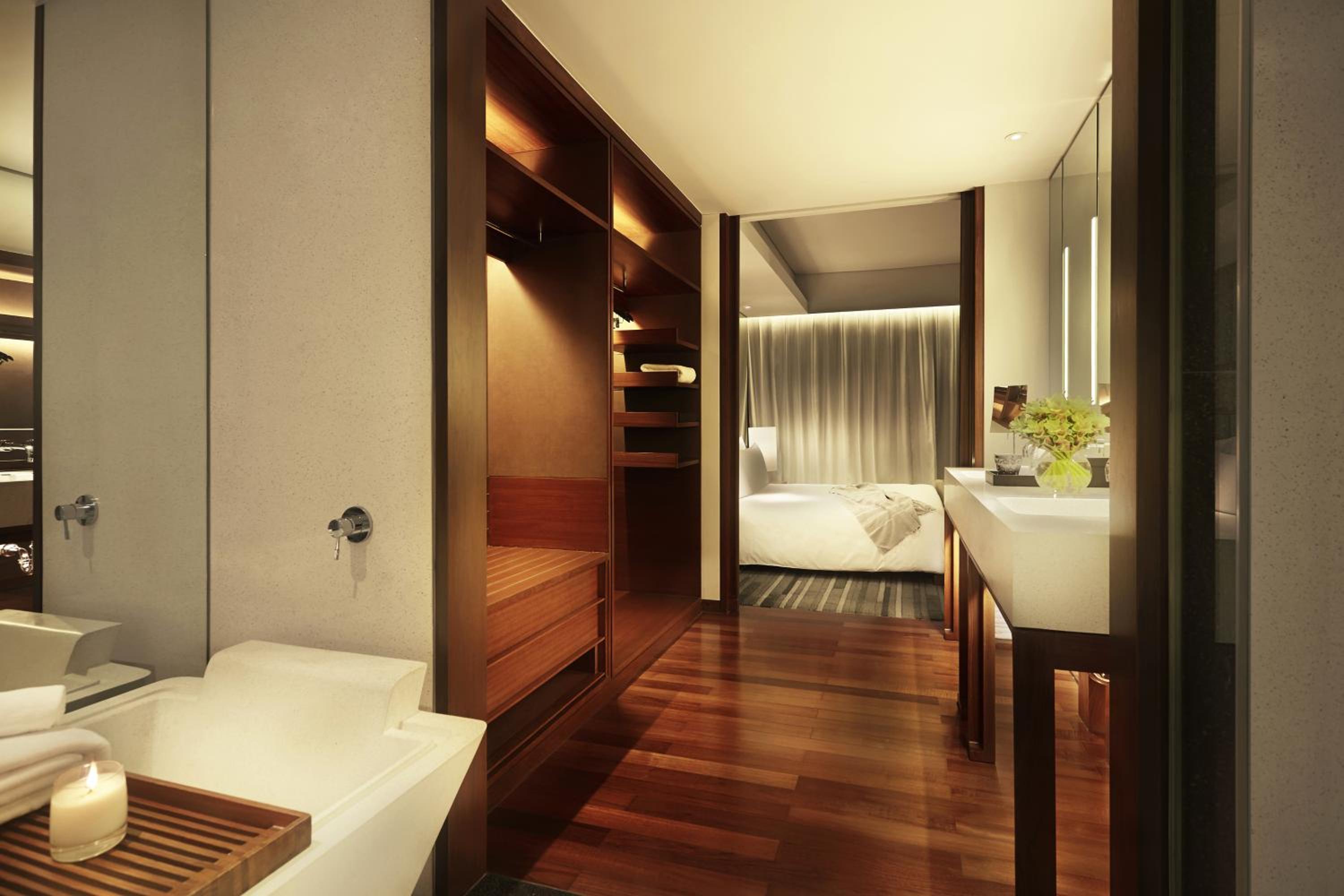 Luxury Suite photo 2
