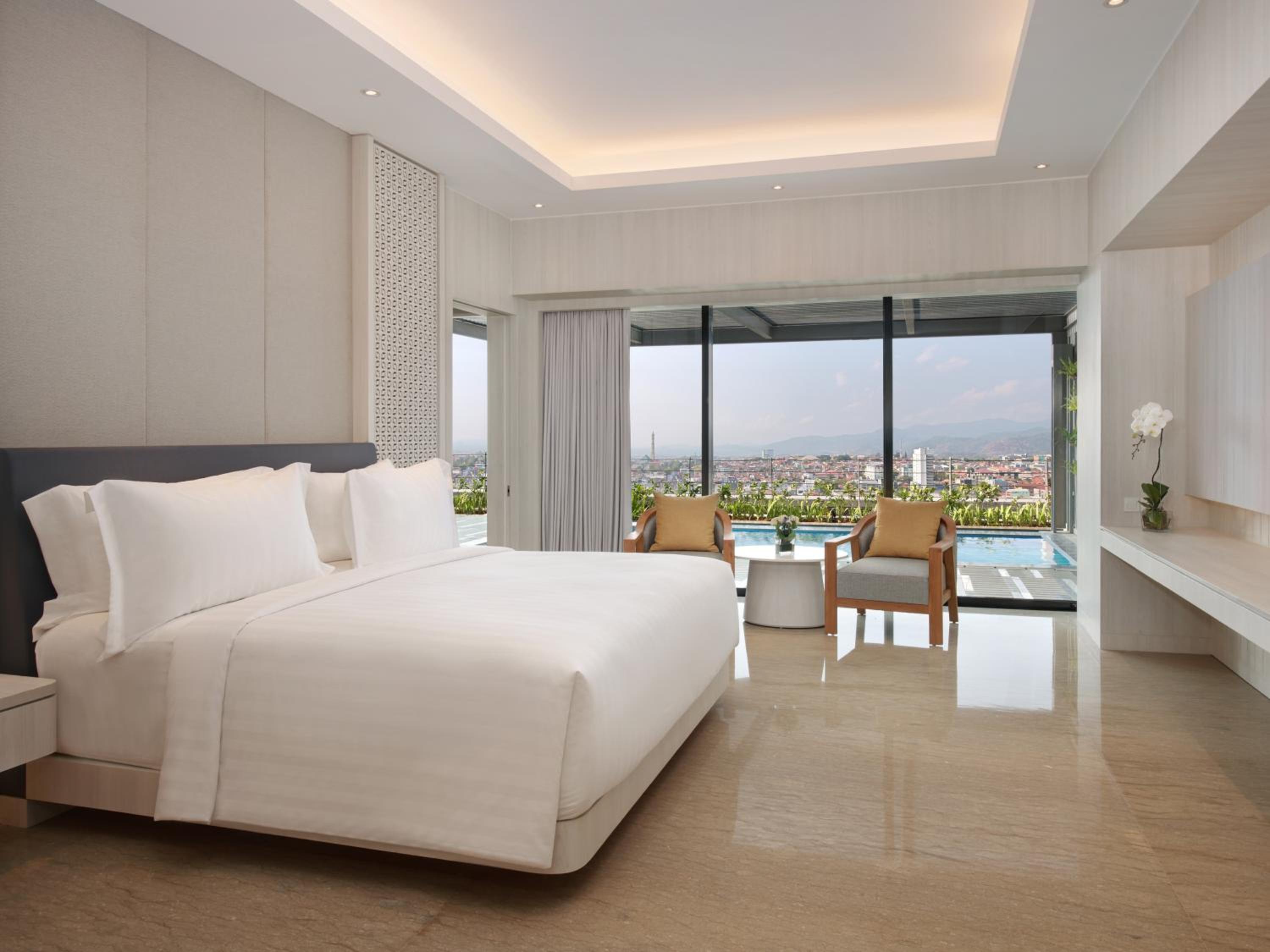 King Suite with Private Pool - Photo 1