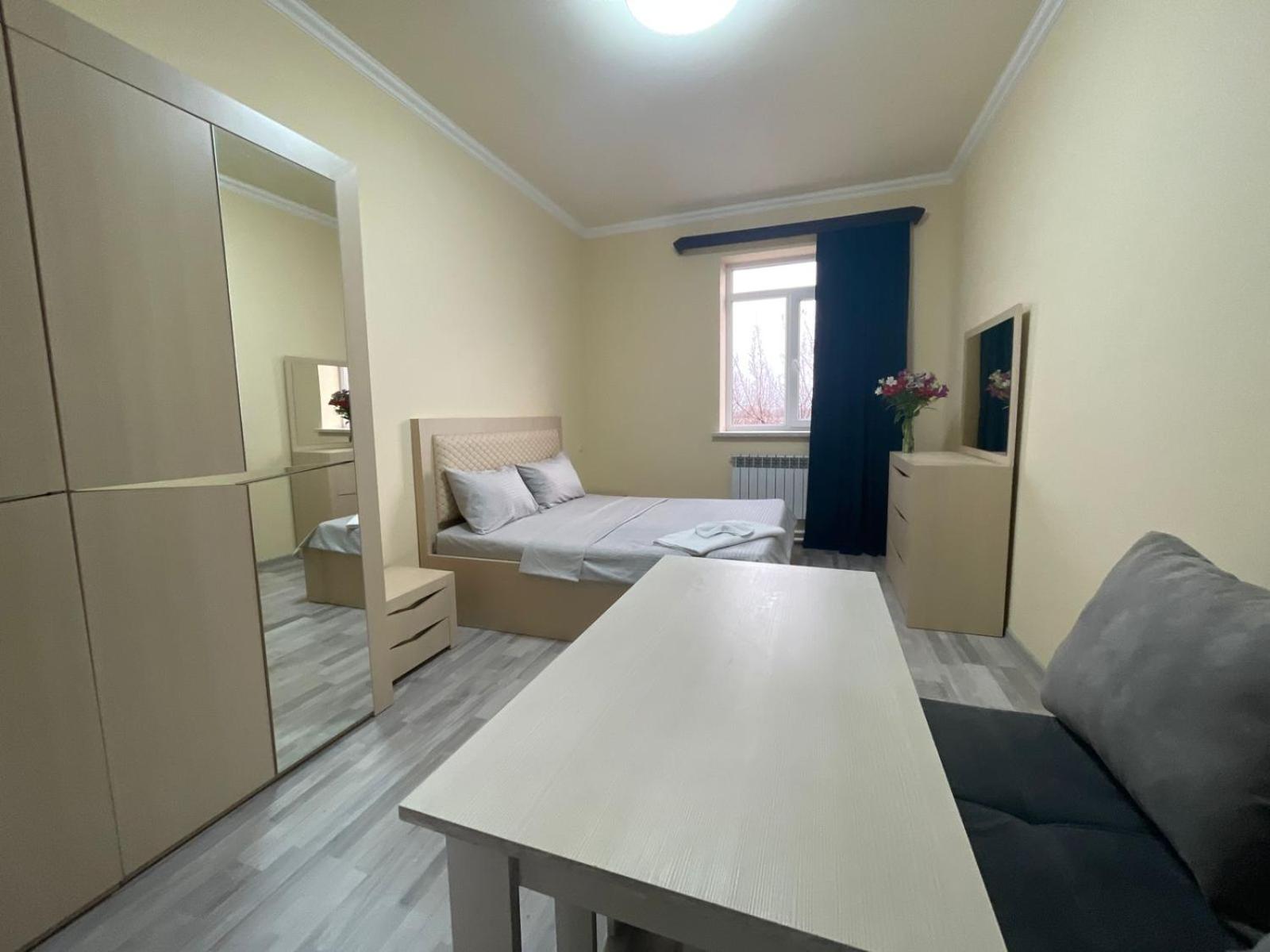 Double Room with Shared Bathroom photo 2