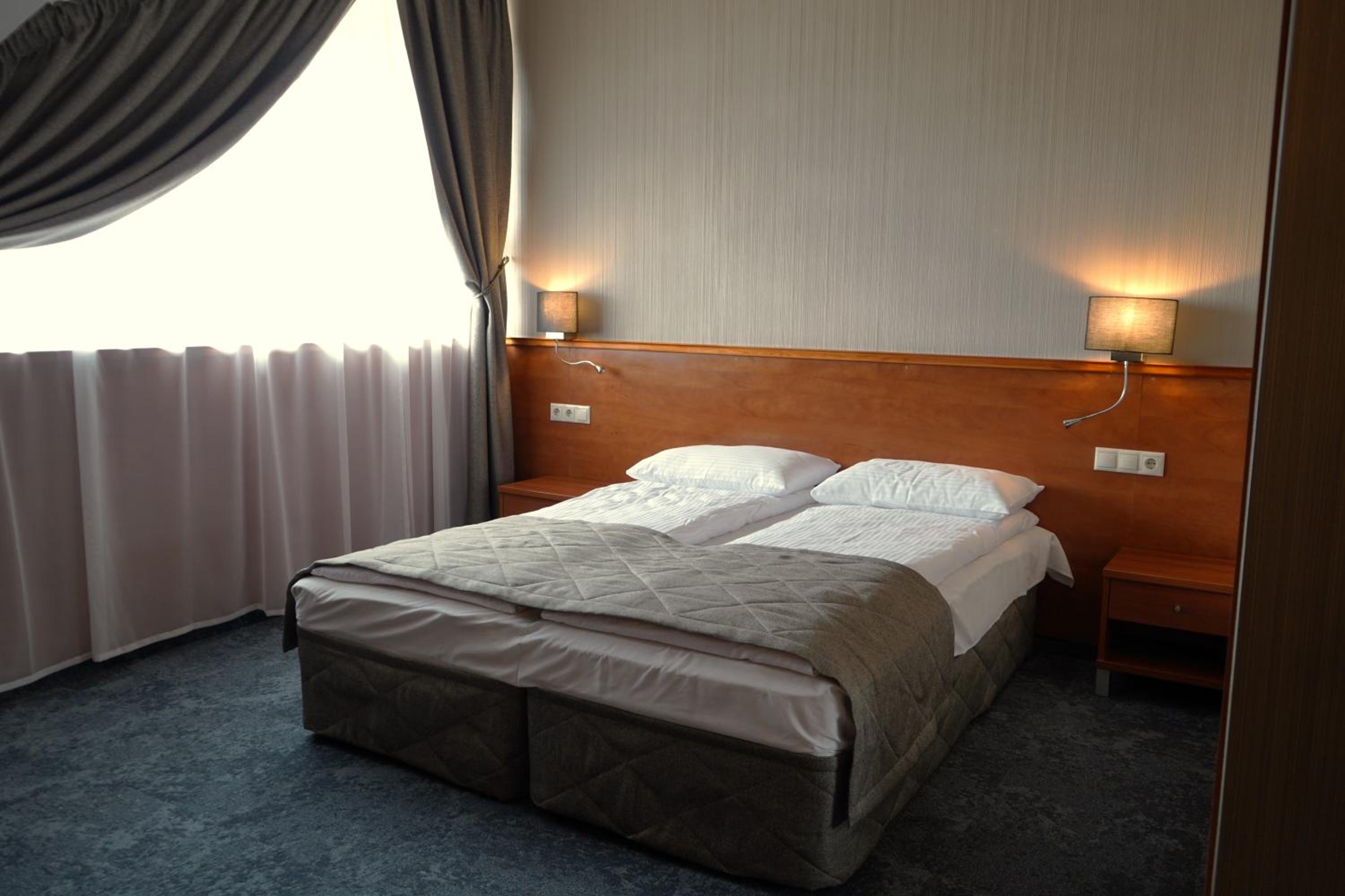 Large Double Room