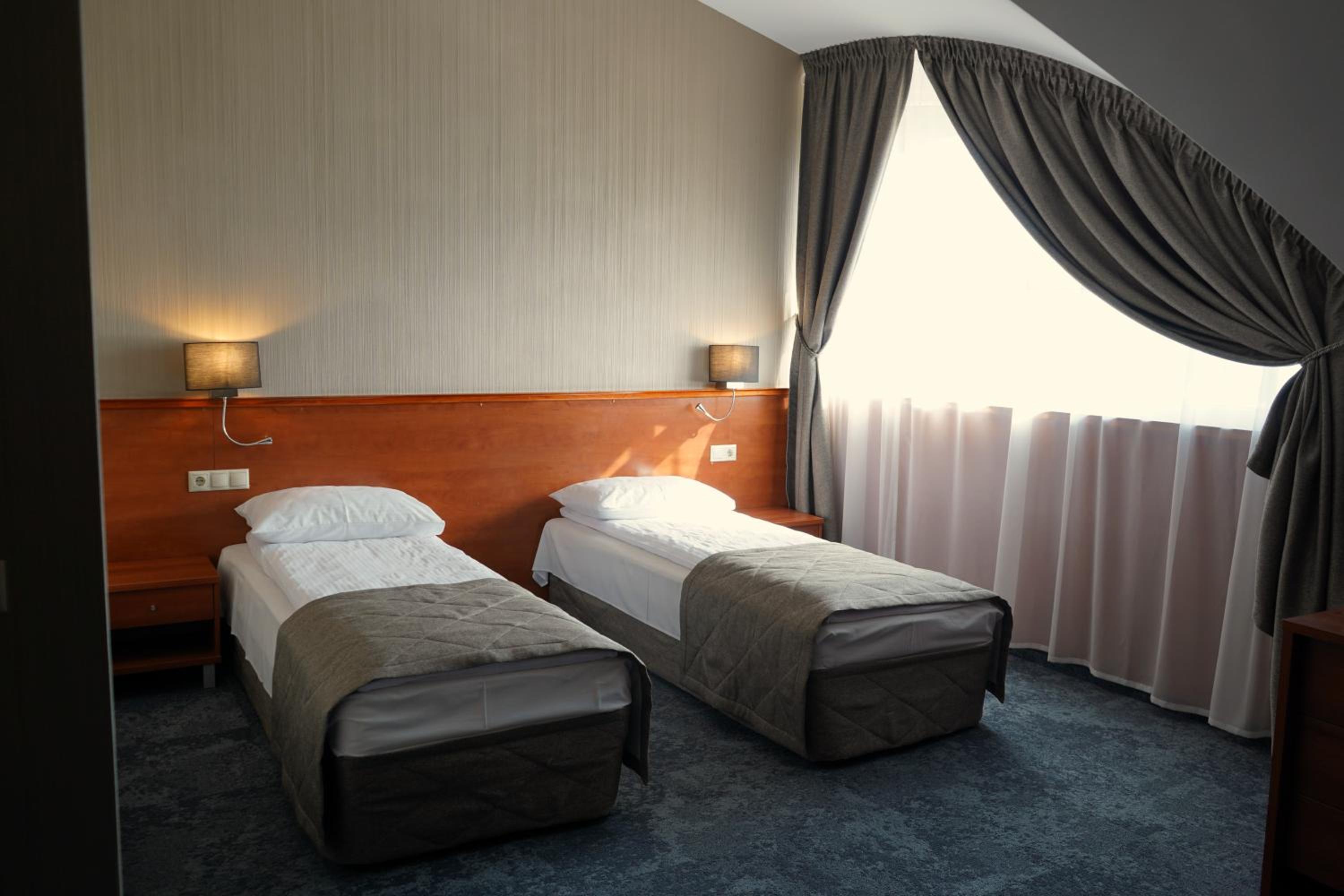 Large Twin Room