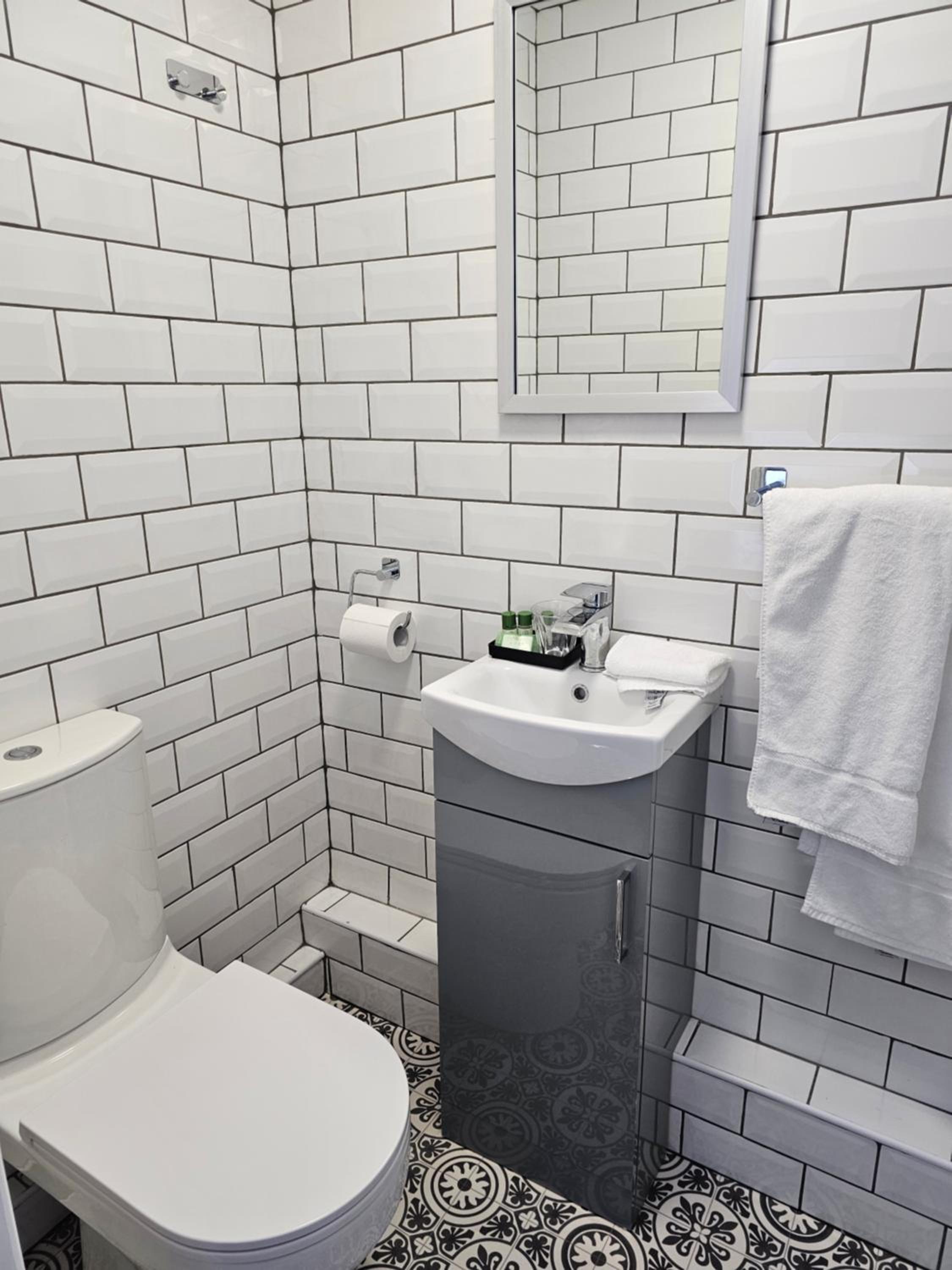 Single Room photo 2