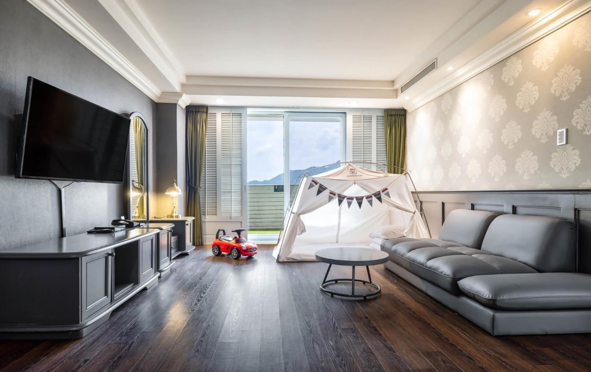 Kids Suite with Car Bed and Pool/Sauna Access for 2 Adults+1 Child (aged 13 and under)